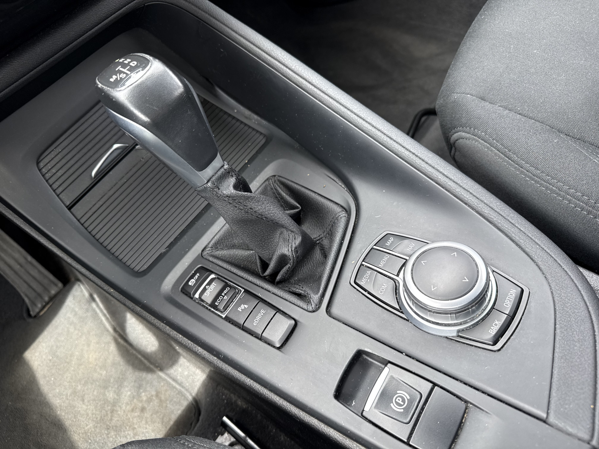 Foto van BMW X1 Xdrive25e