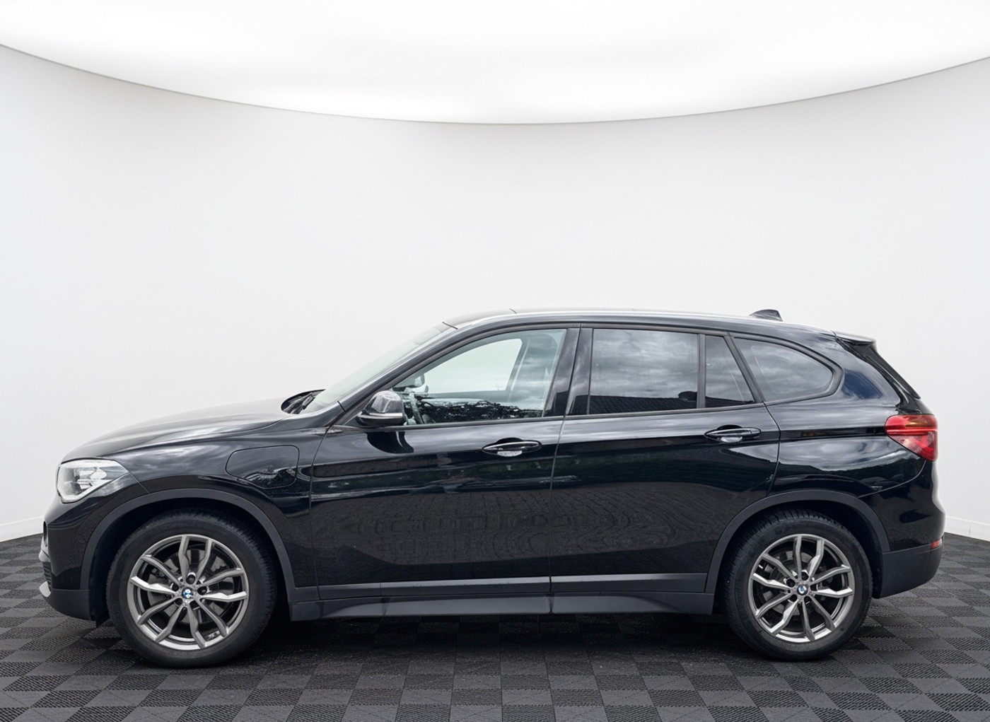 Foto van BMW X1 Xdrive25e