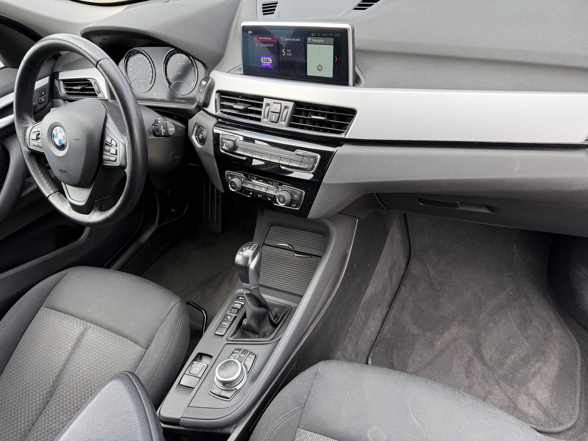 Foto van BMW X1 Xdrive25e
