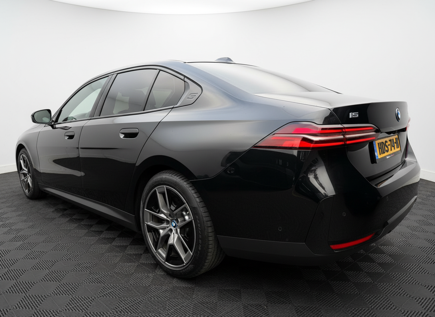 Foto van BMW I5 Edrive40