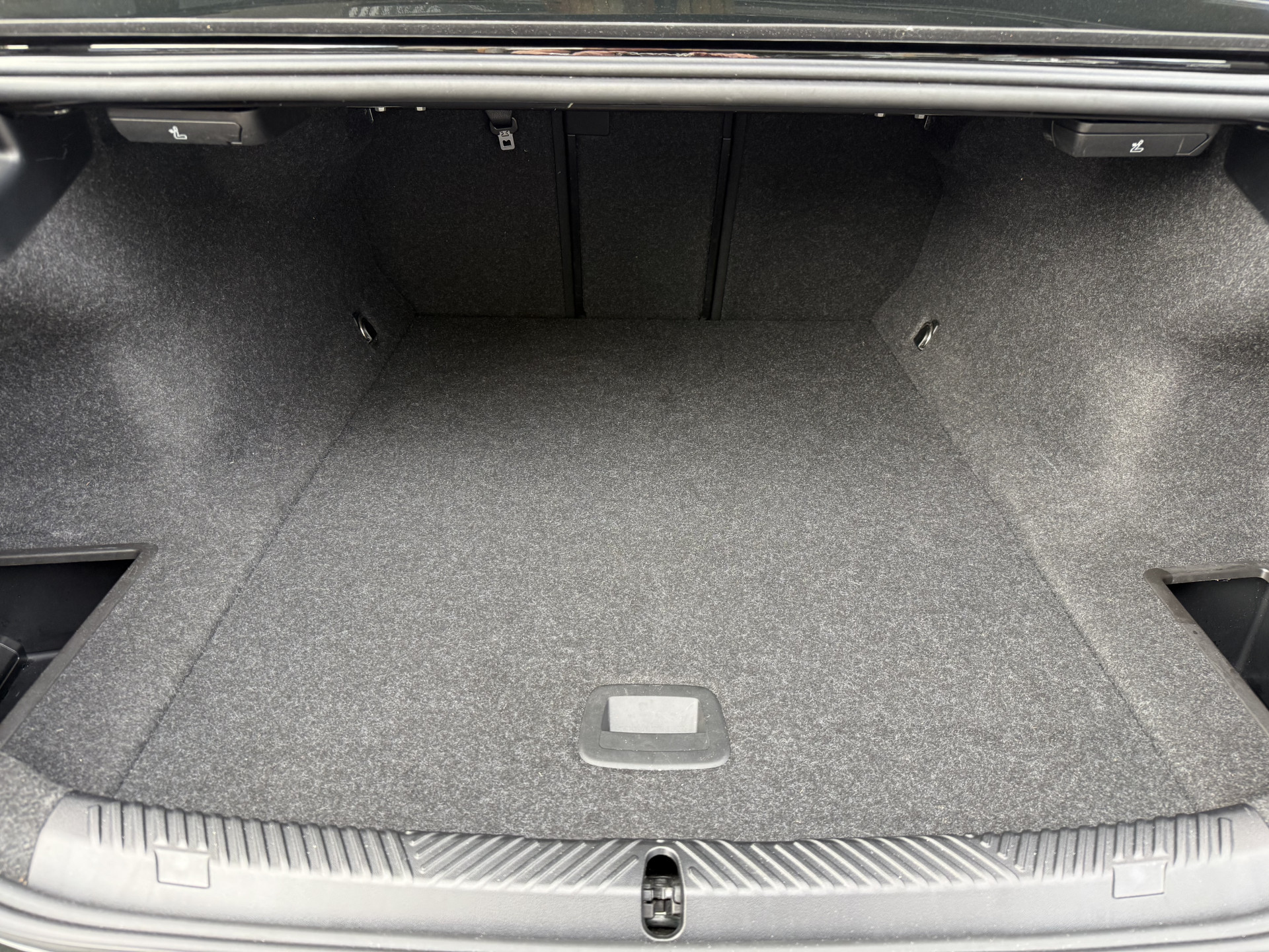 Foto van BMW I5 Edrive40