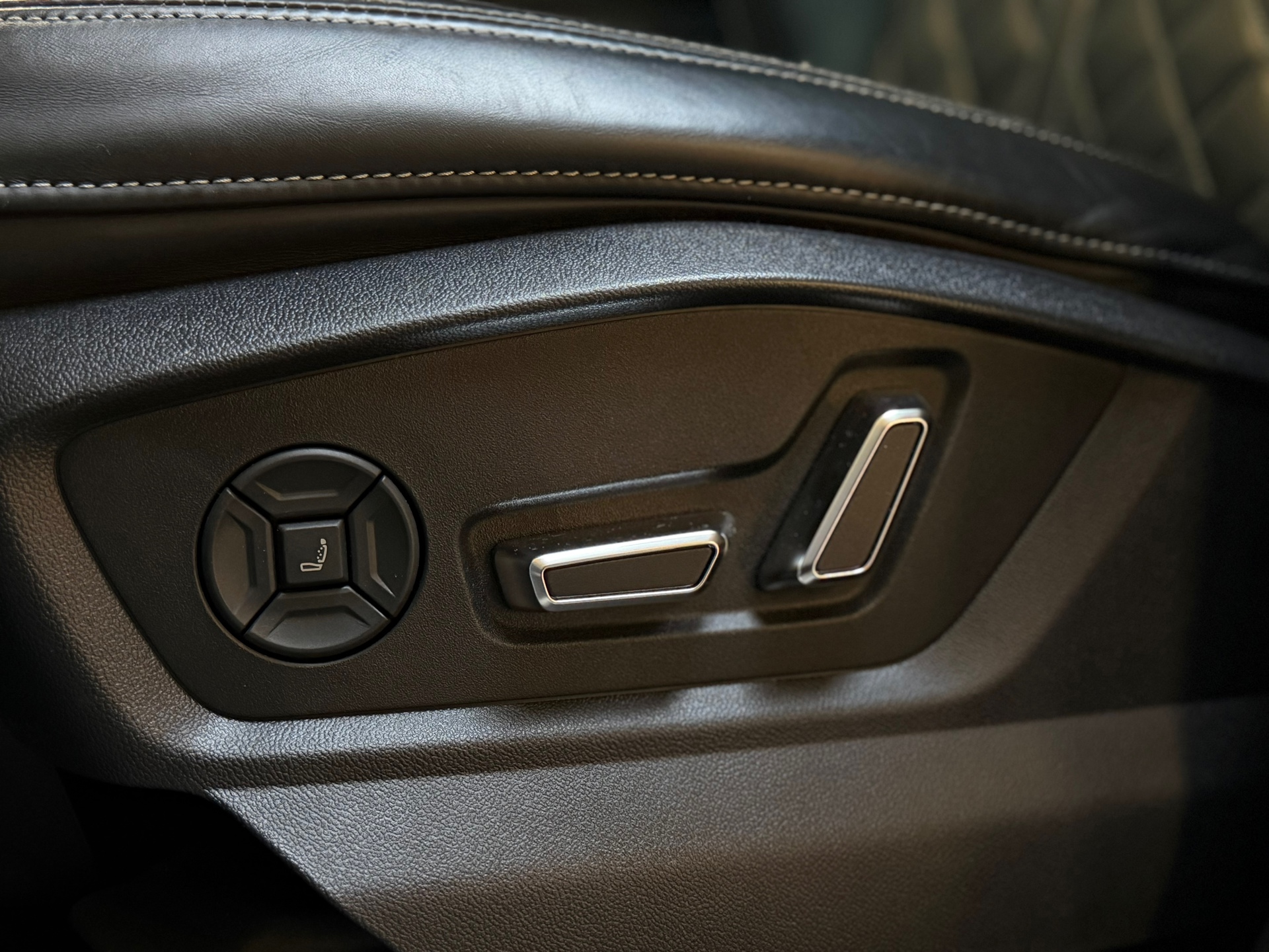 Foto van Audi Q8 55 TFSI E