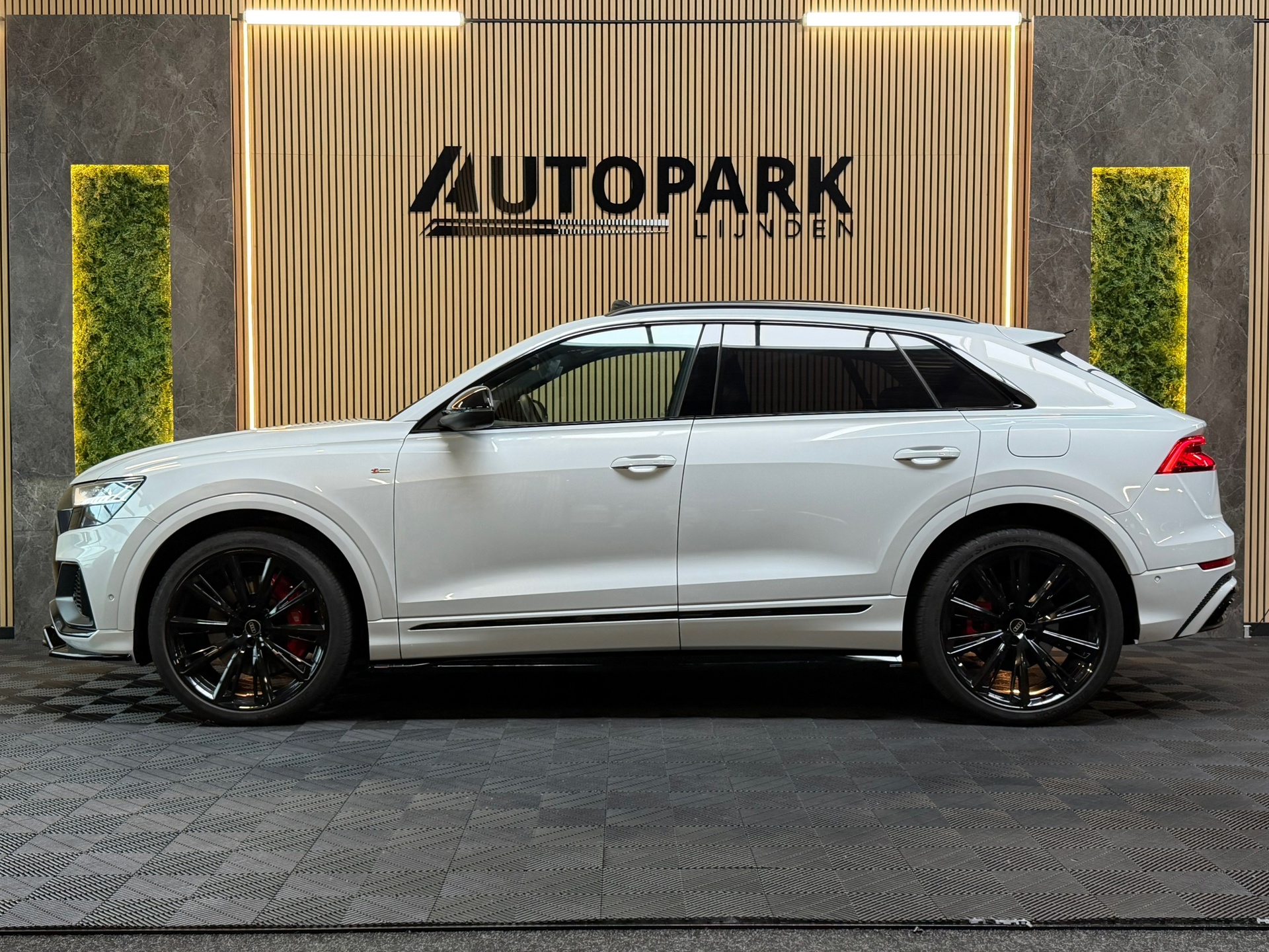 Foto van Audi Q8 55 TFSI E
