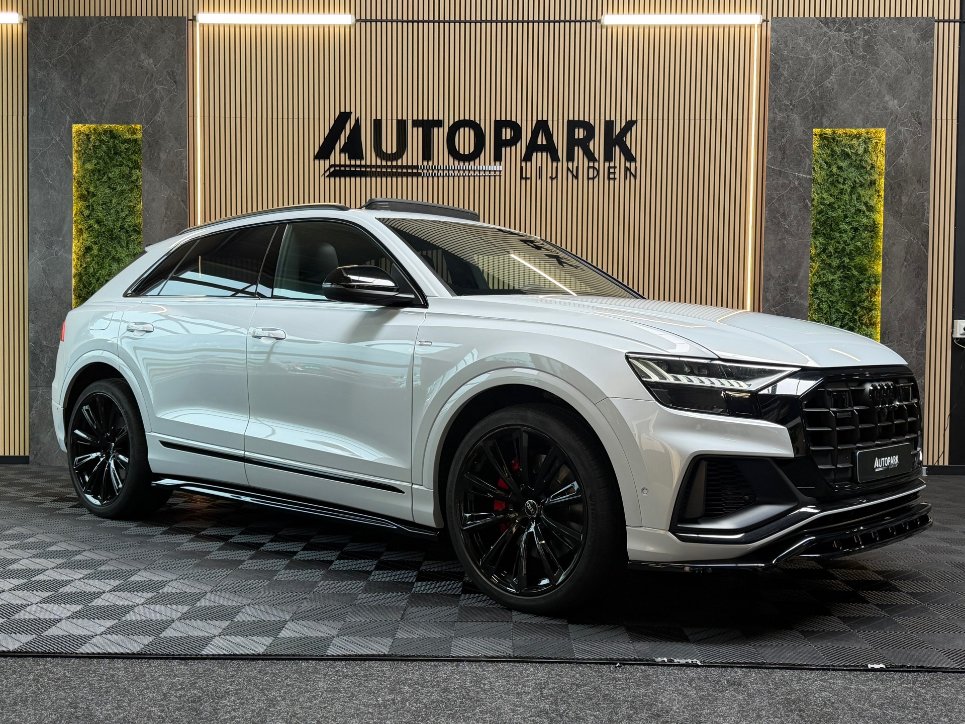 Foto van Audi Q8 55 TFSI E