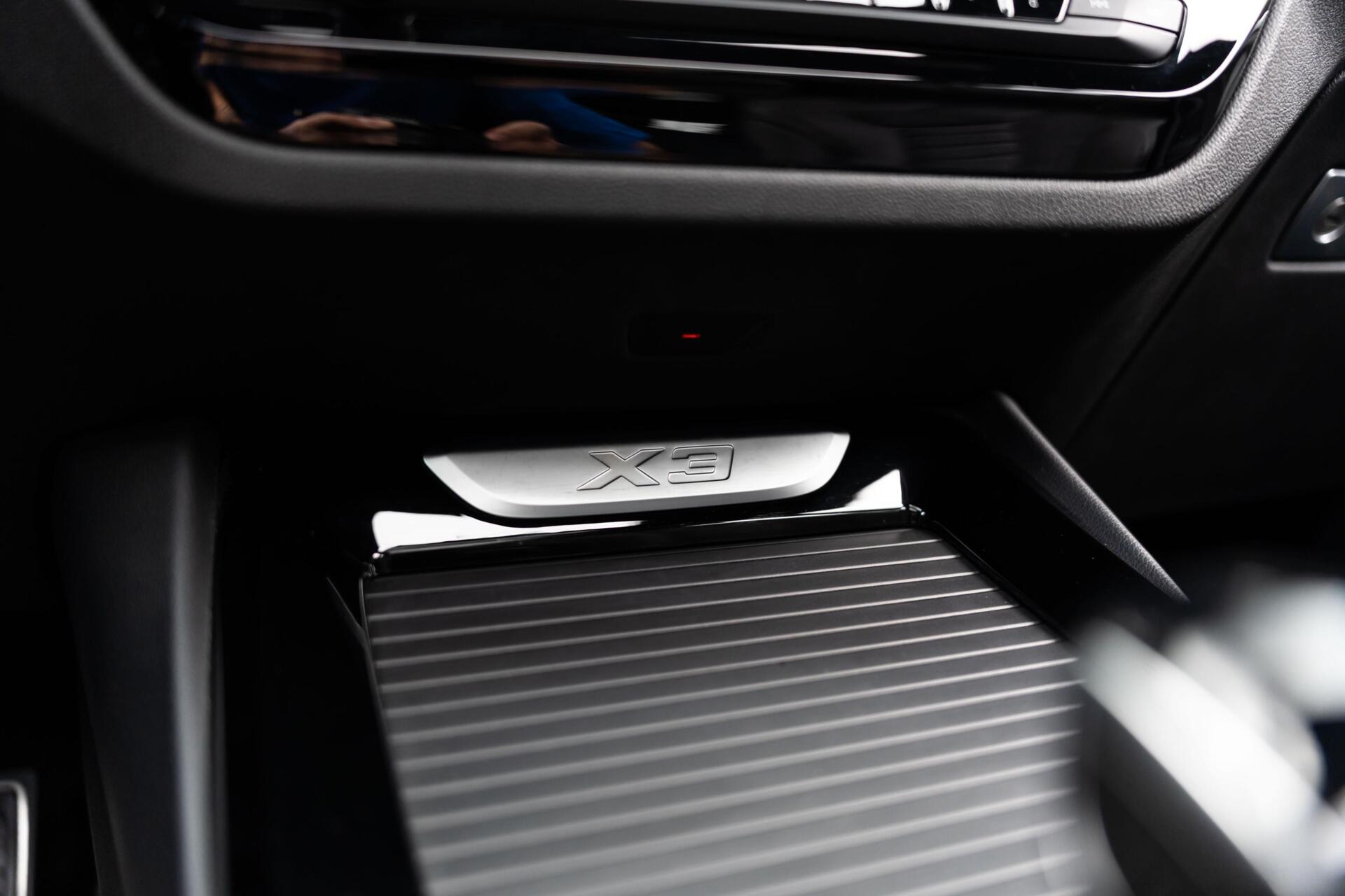 Foto van BMW X3 Xdrive30e