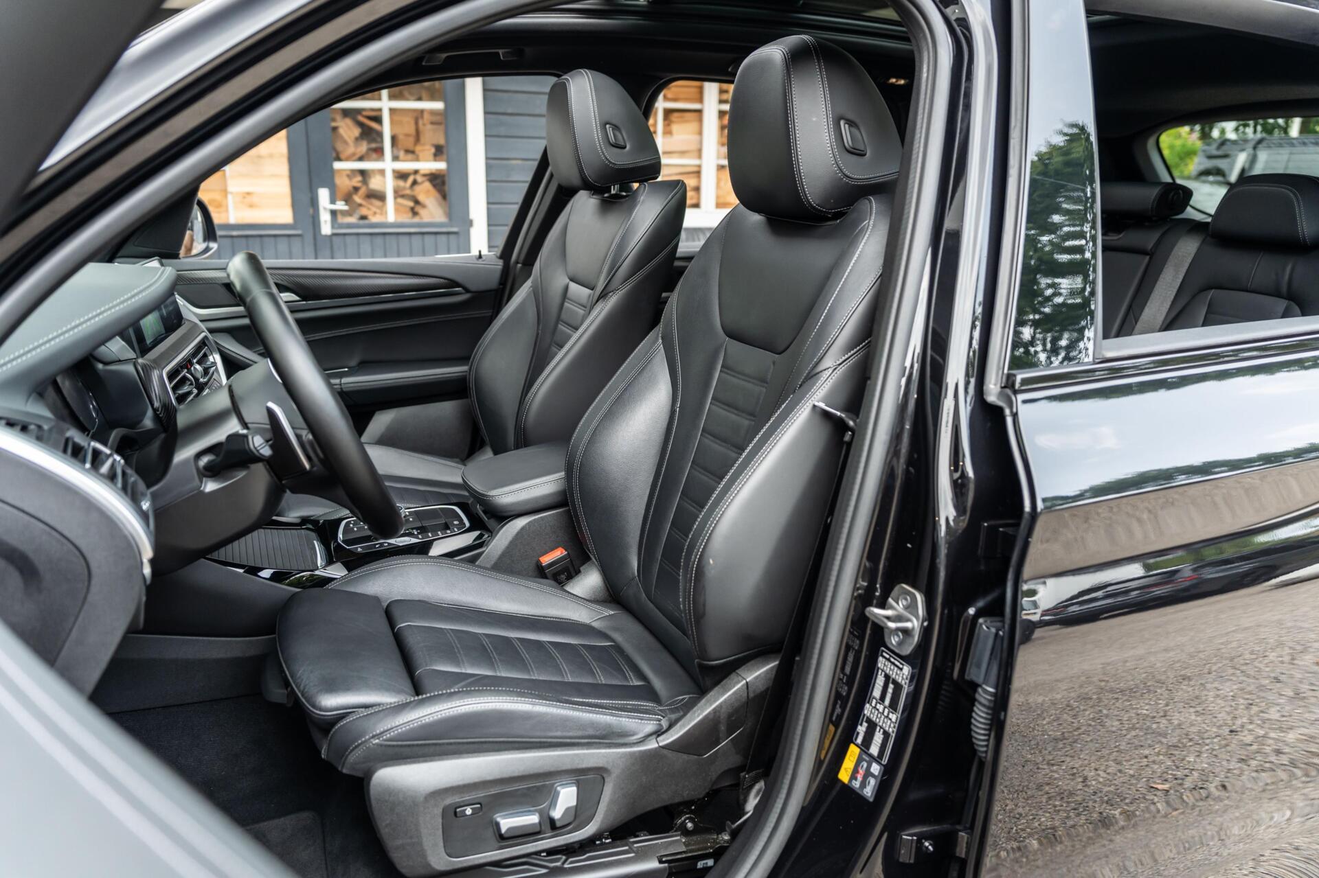 Foto van BMW X3 Xdrive30e