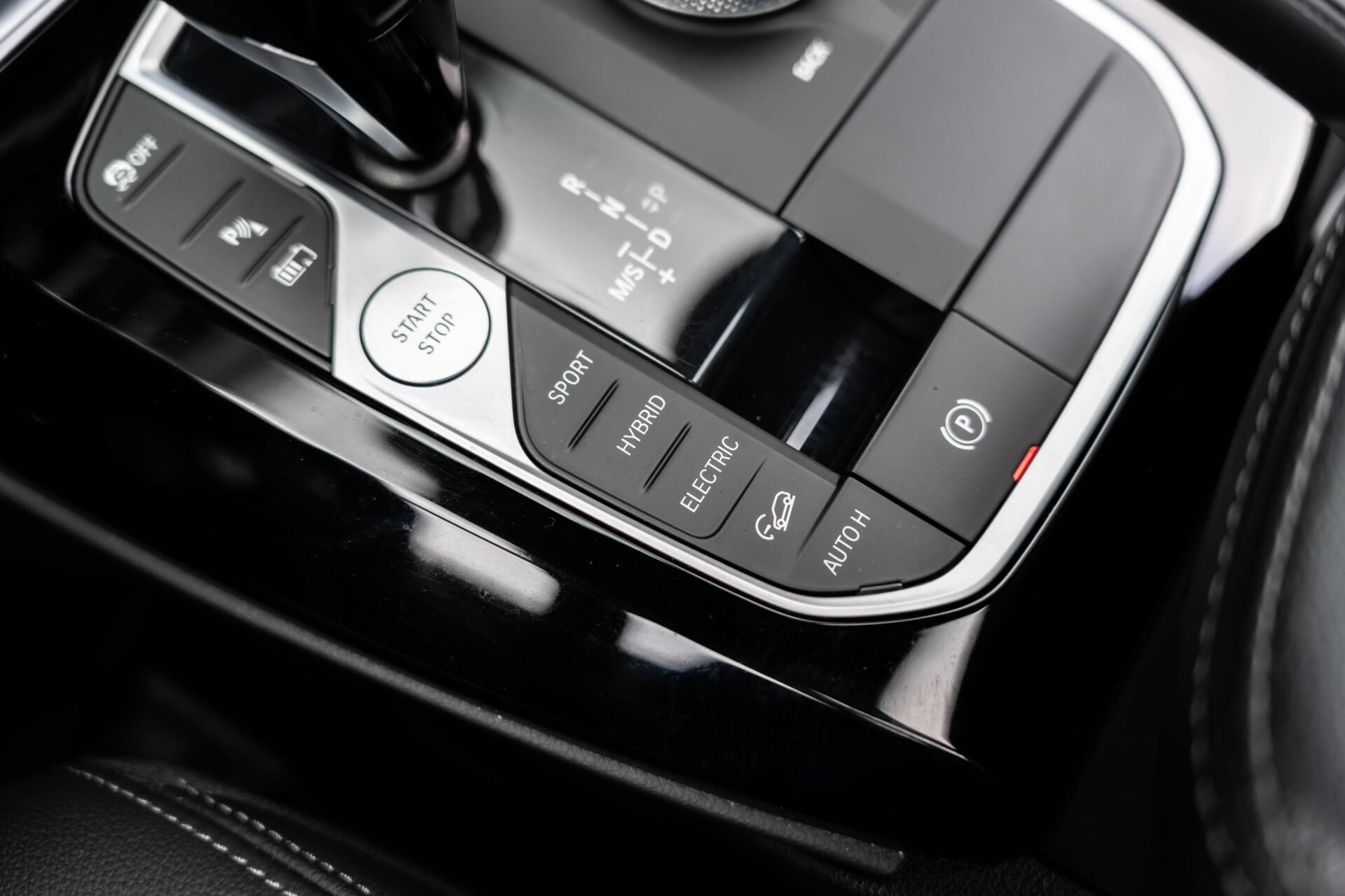 Foto van BMW X3 Xdrive30e