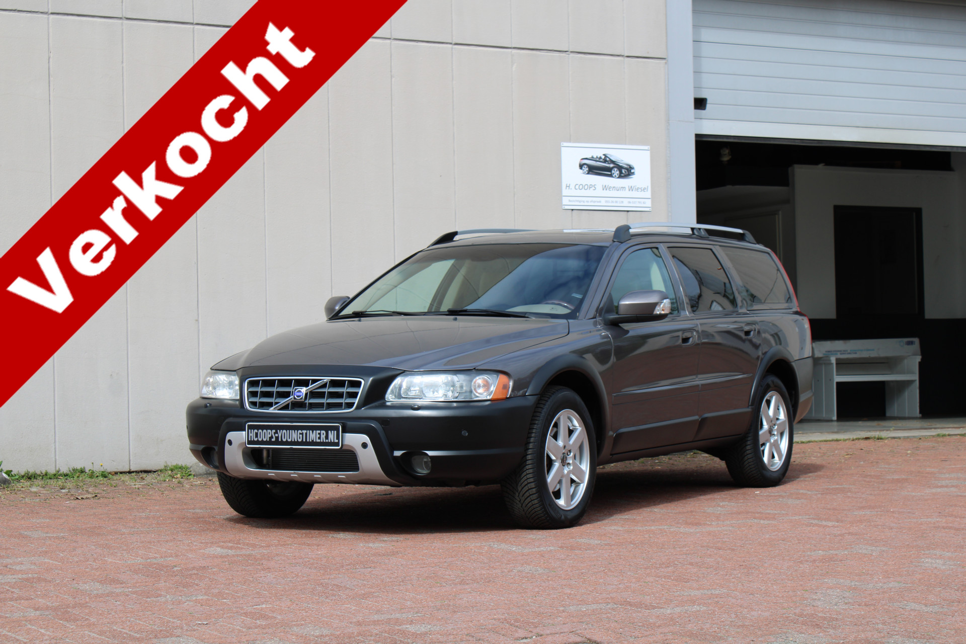 Volvo Xc70 2.5 T AWD 2007 - voorkant