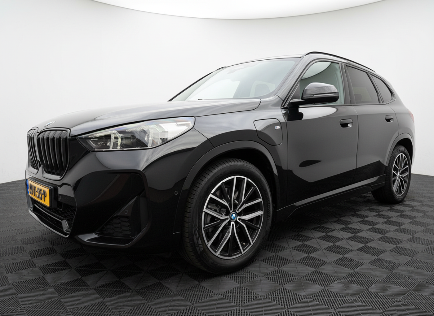 Foto van BMW X1 Xdrive25e