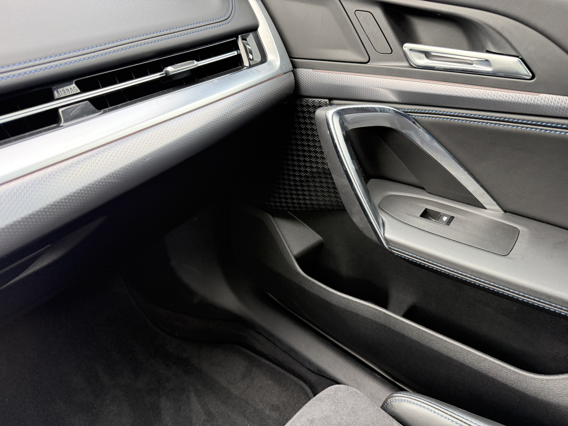Foto van BMW X1 Xdrive25e