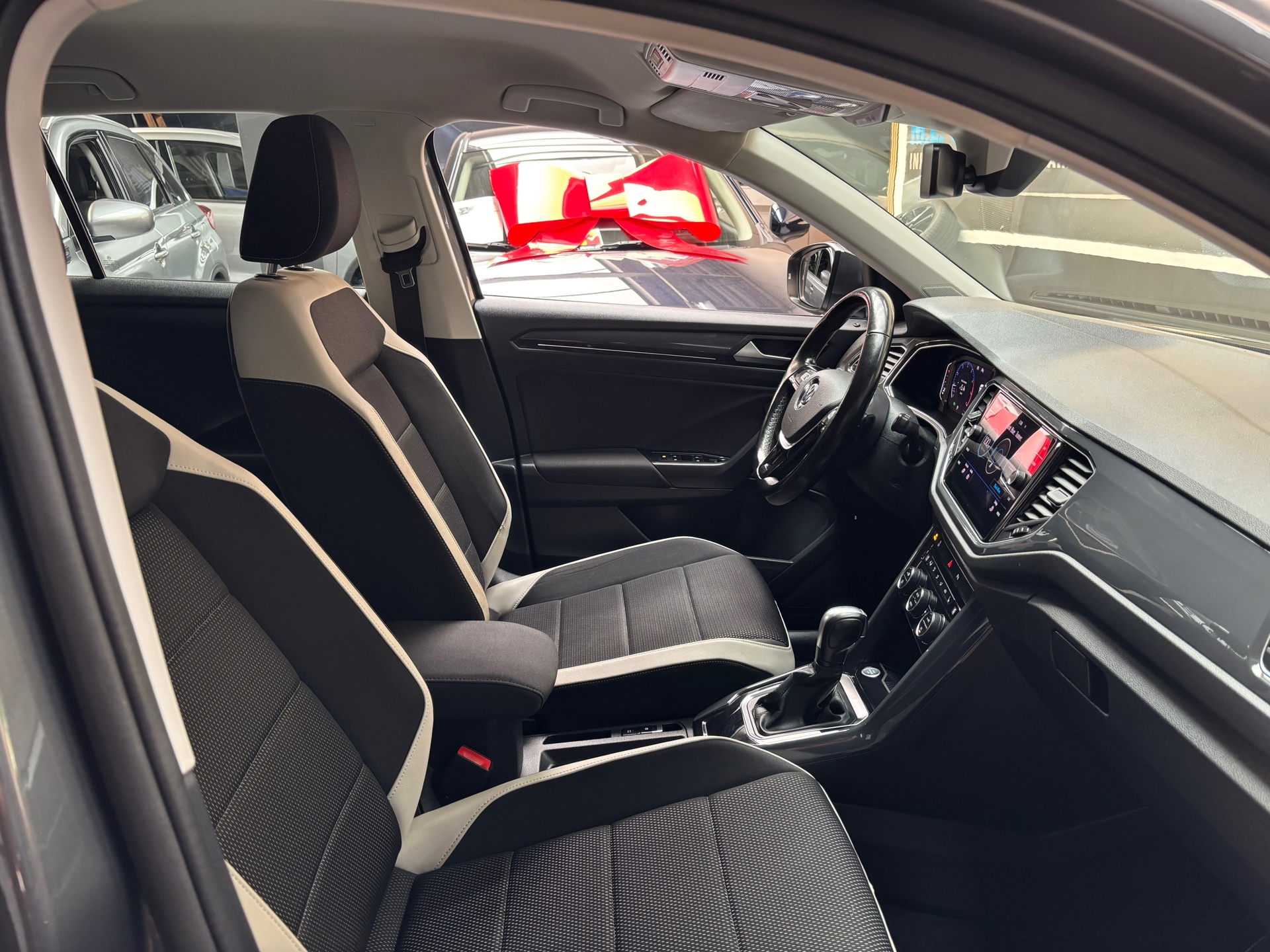 Foto van Volkswagen T-roc