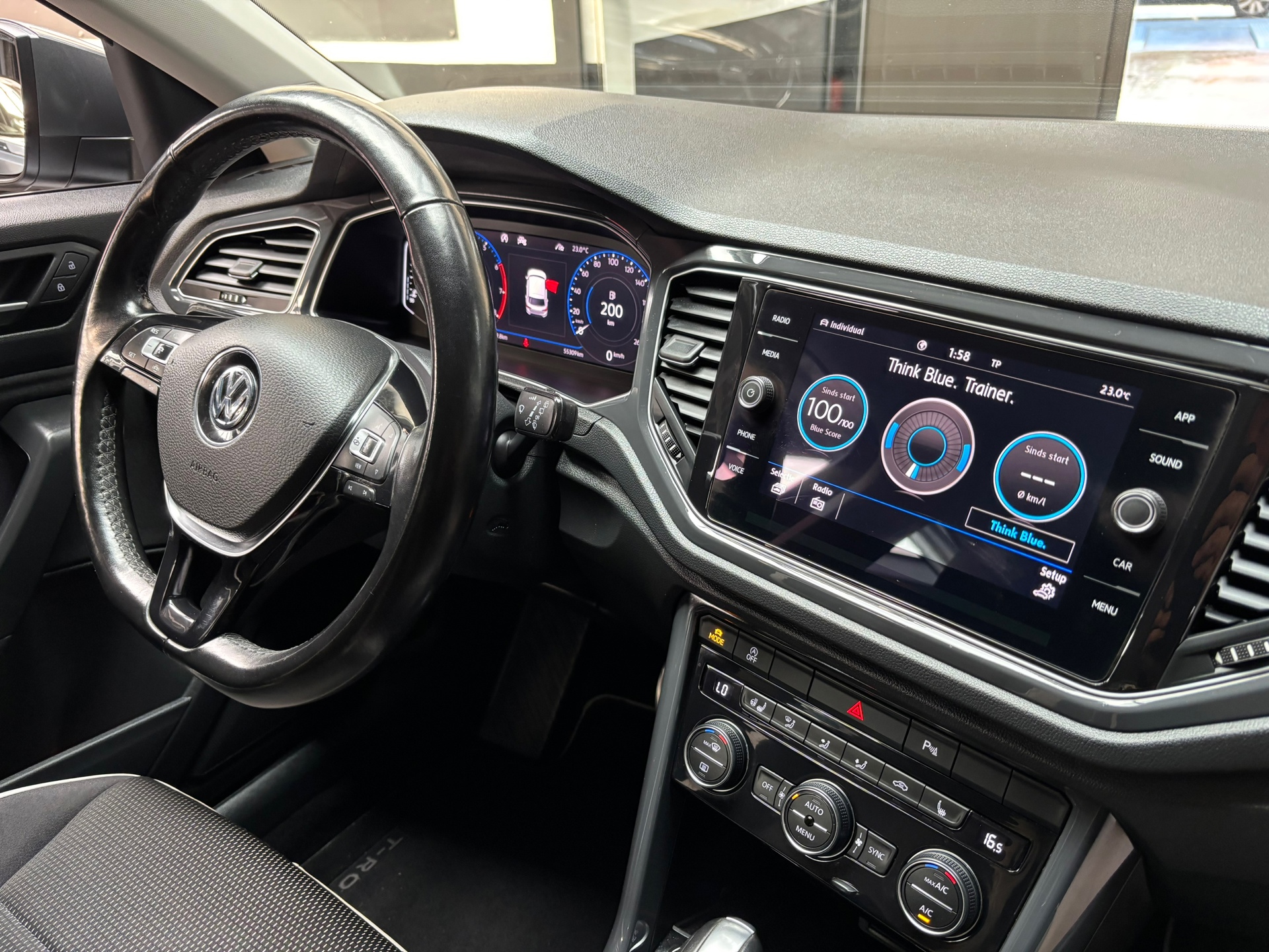 Foto van Volkswagen T-roc