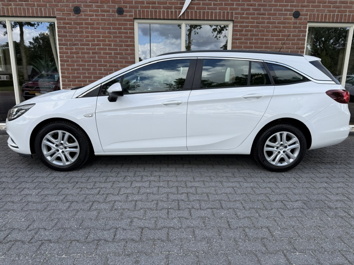 Foto van Opel Astra Sports Tourer