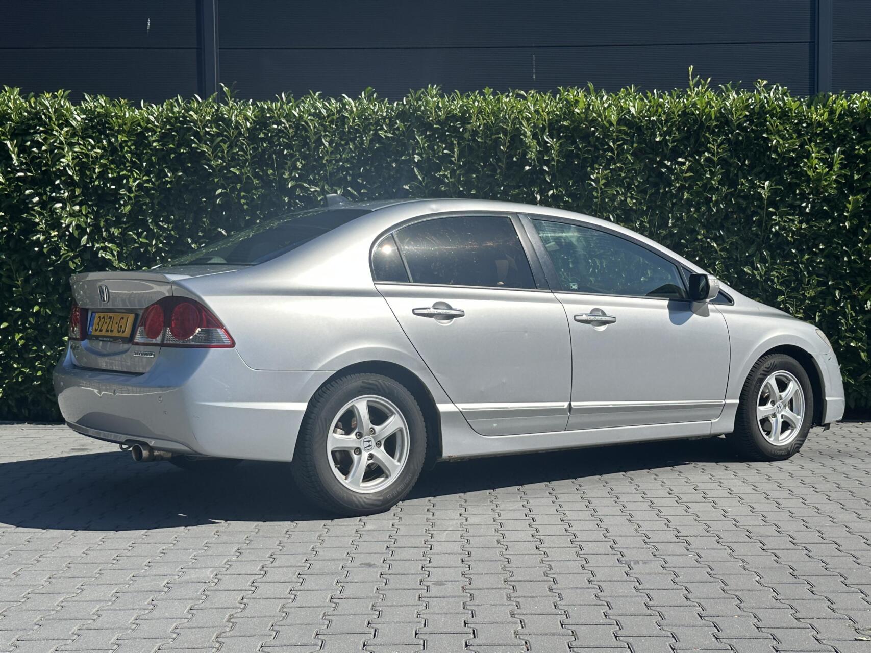 Foto van Honda Civic 4dr Hybrid