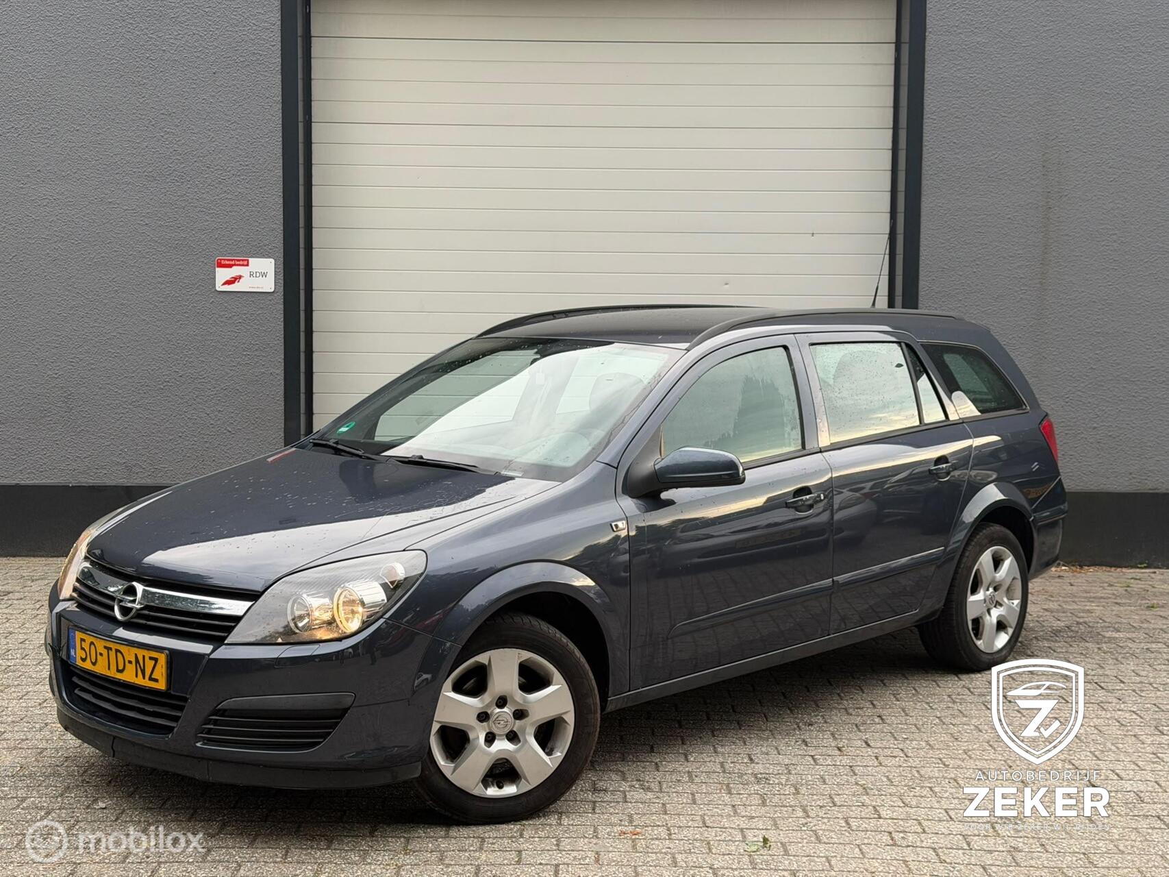 Opel Astra Station Wagon 1.8 Edition / nieuwe apk / airco / cruise 2006 - voorkant