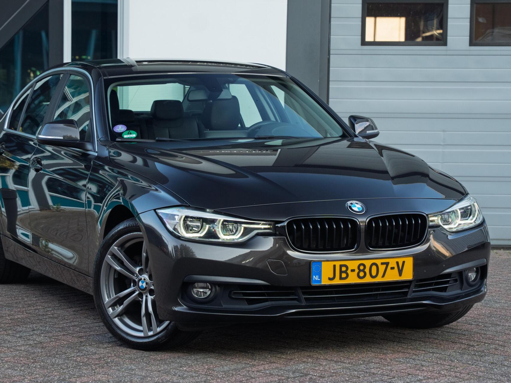 Foto van BMW 320i