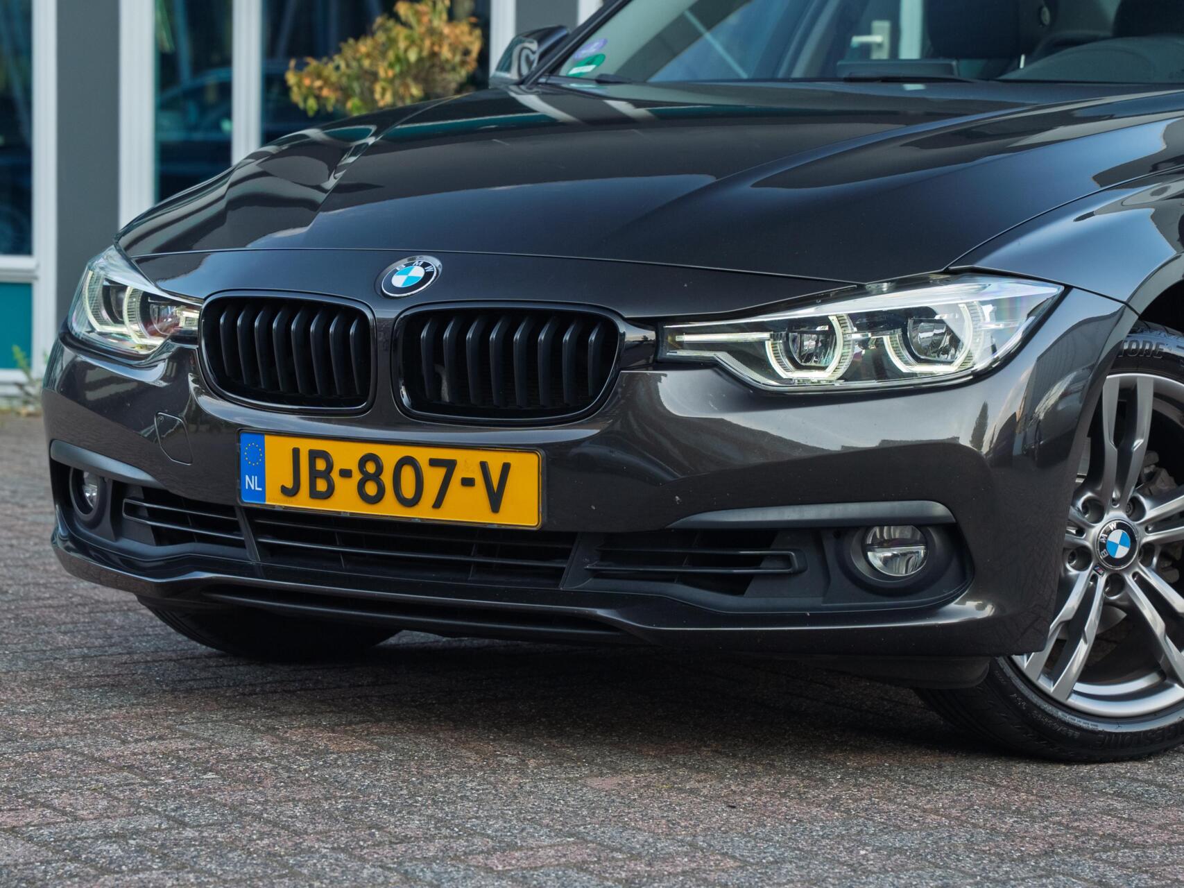 Foto van BMW 320i