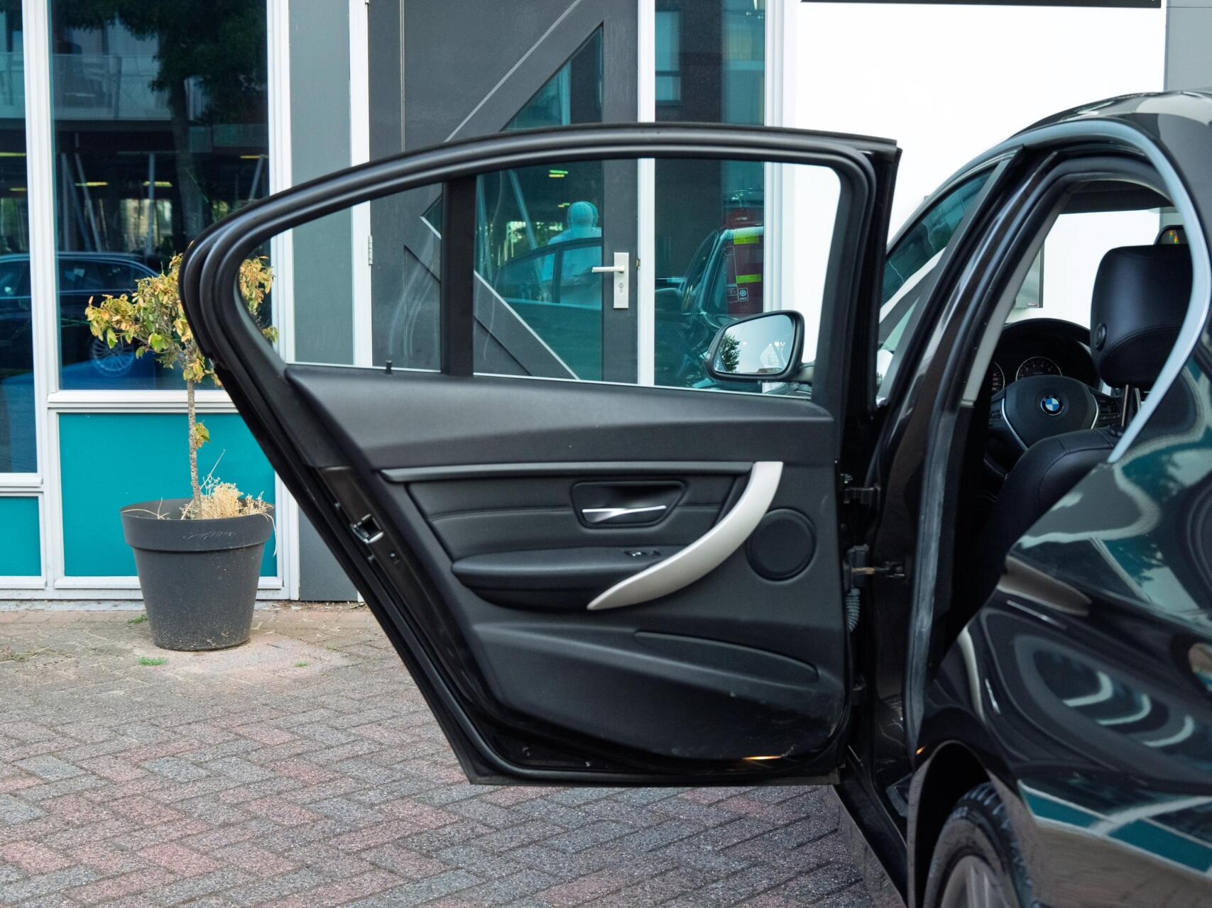 Foto van BMW 320i
