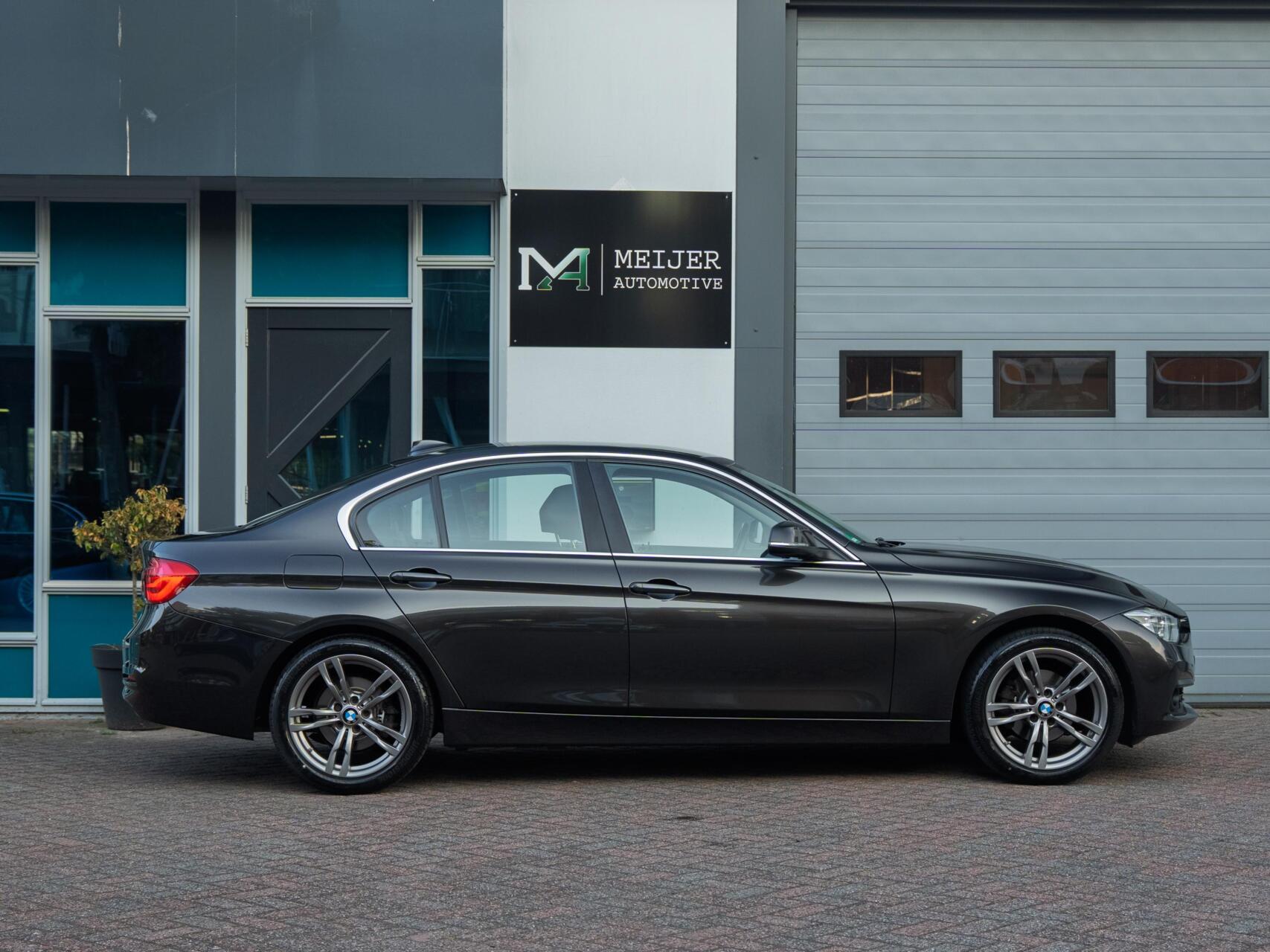 Foto van BMW 320i
