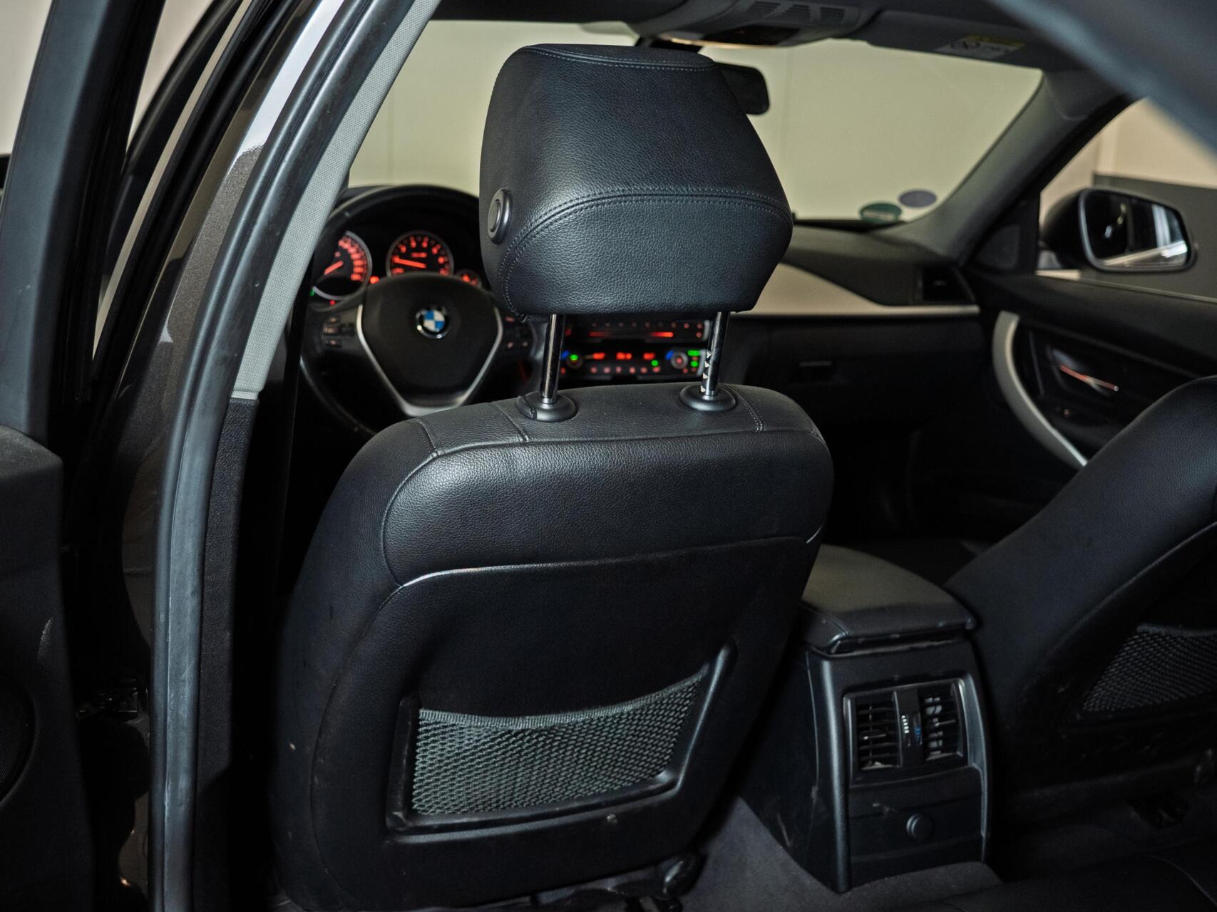 Foto van BMW 320i