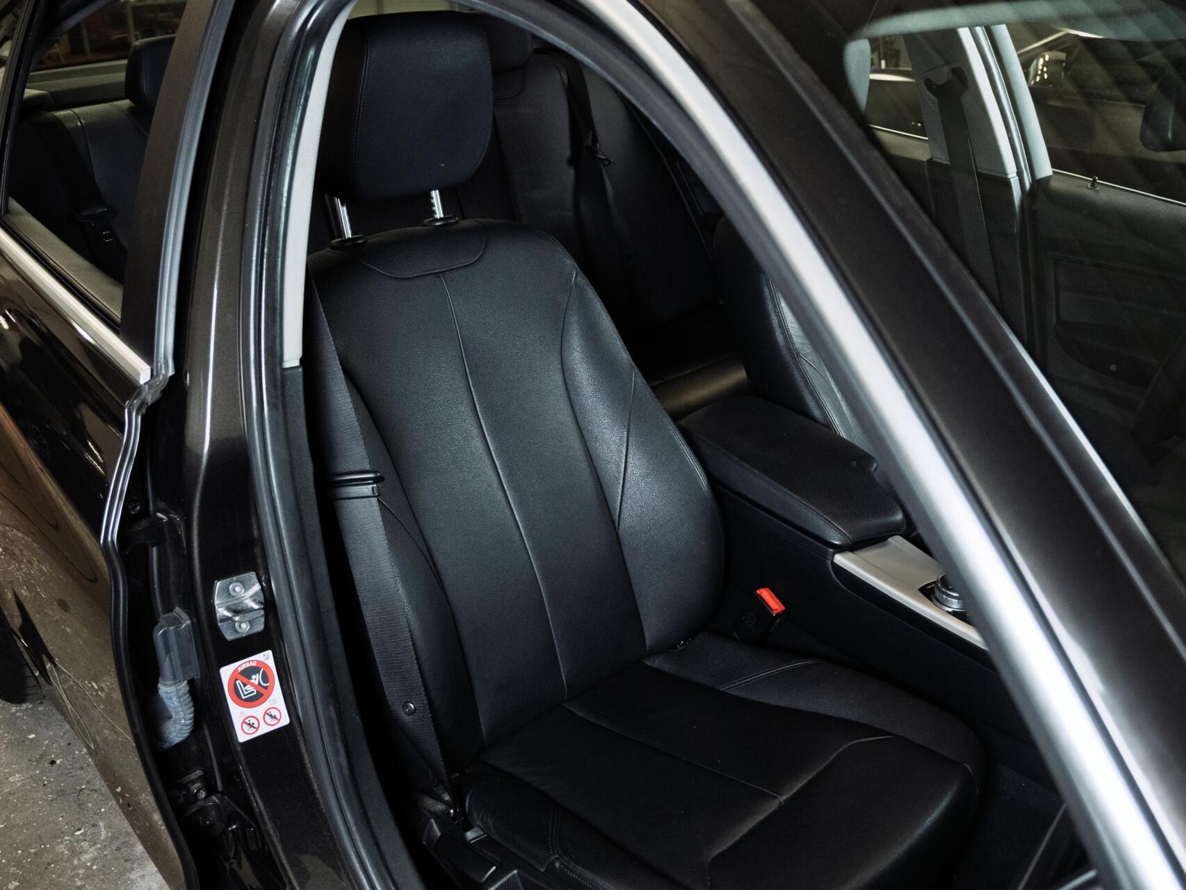 Foto van BMW 320i