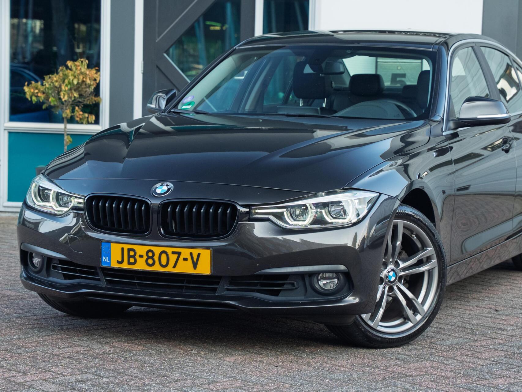 Foto van BMW 320i