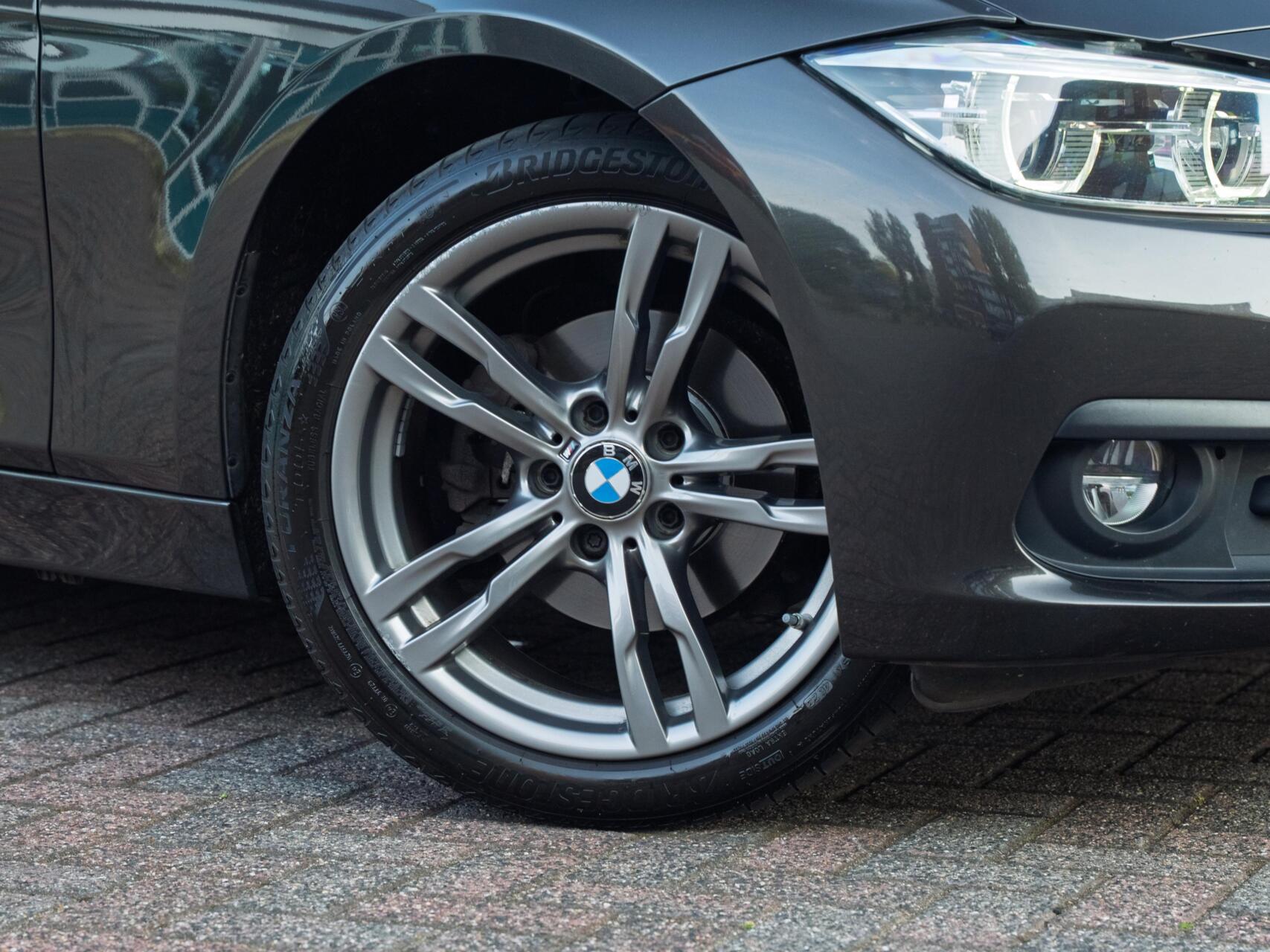 Foto van BMW 320i