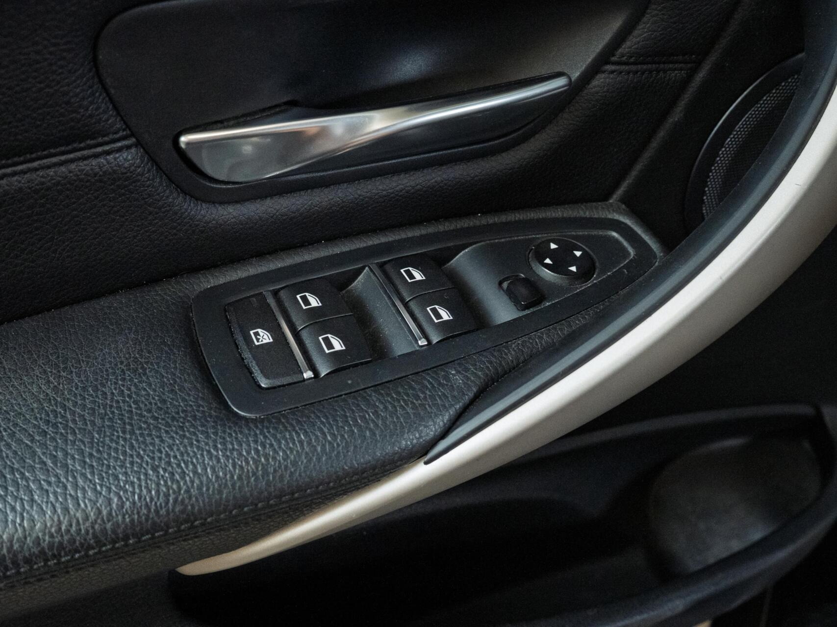 Foto van BMW 320i
