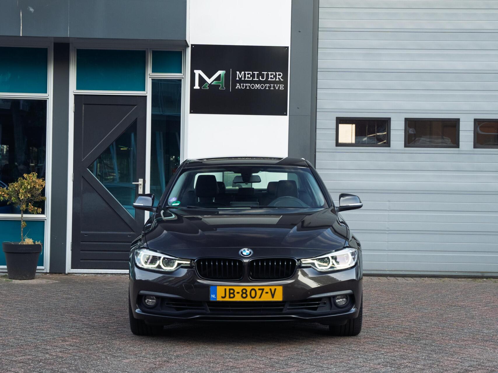 Foto van BMW 320i