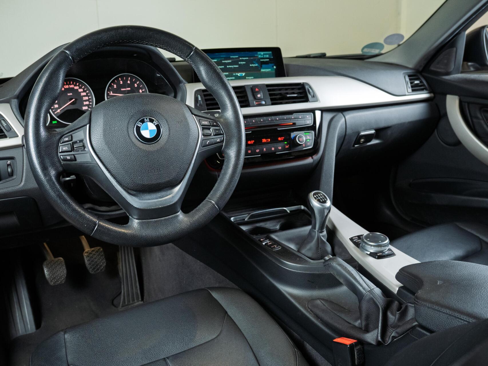 Foto van BMW 320i
