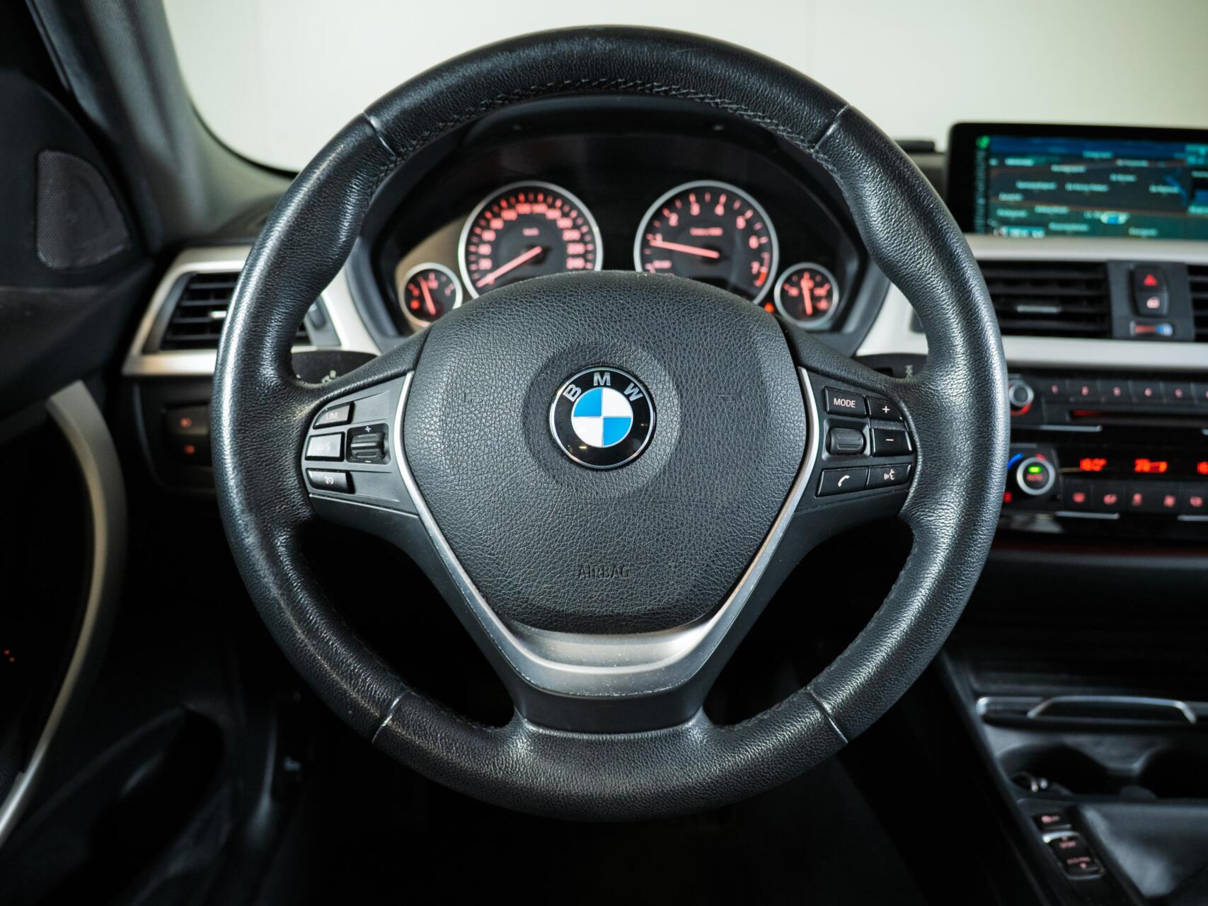 Foto van BMW 320i