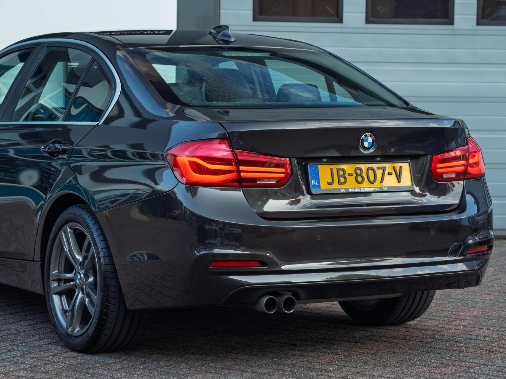 Foto van BMW 320i