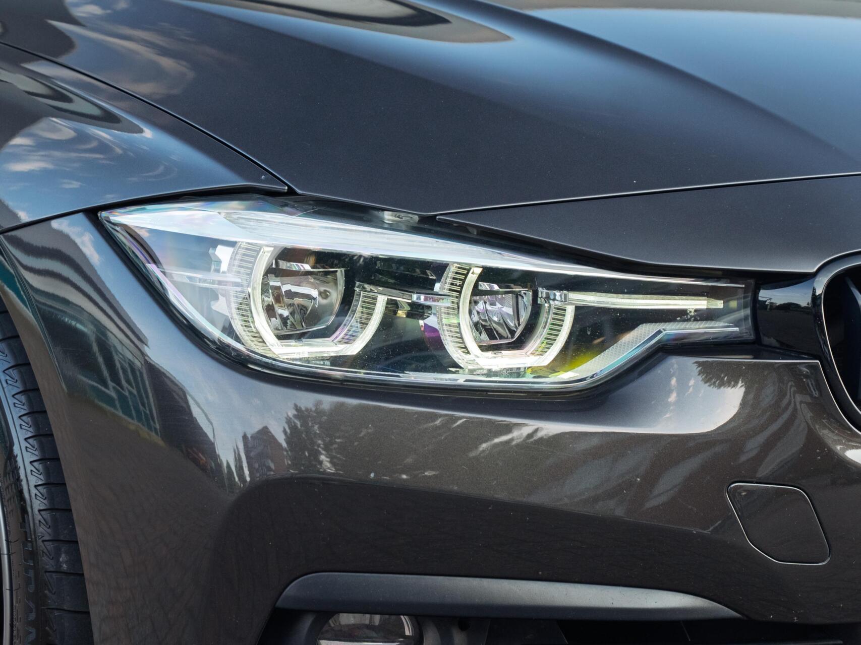 Foto van BMW 320i