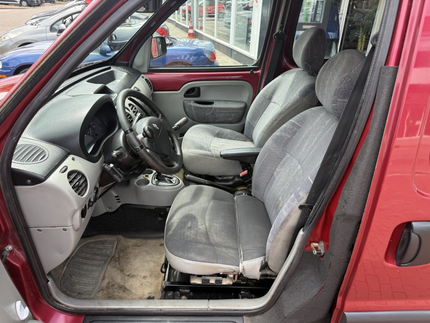 Foto van Renault Kangoo 1.6 16v Aut