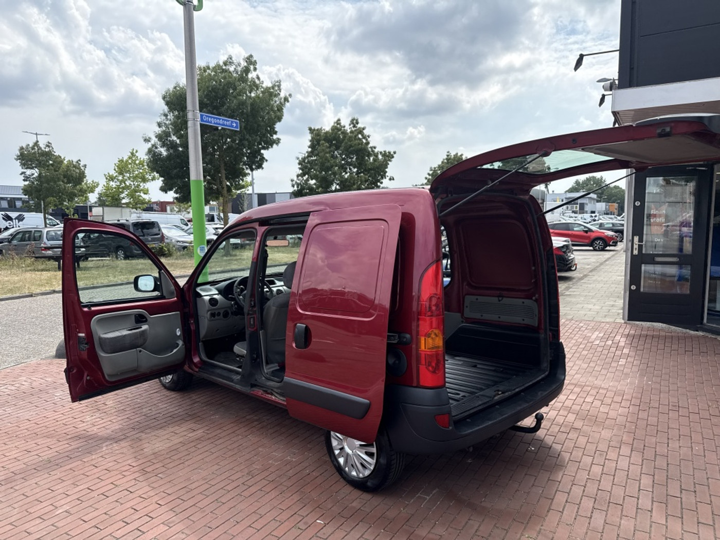 Foto van Renault Kangoo 1.6 16v Aut