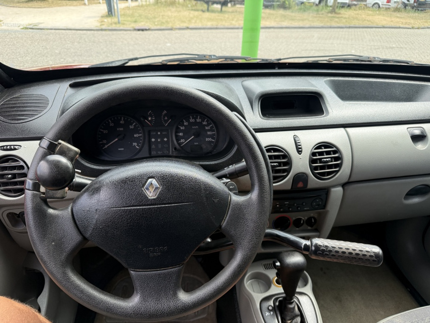 Foto van Renault Kangoo 1.6 16v Aut