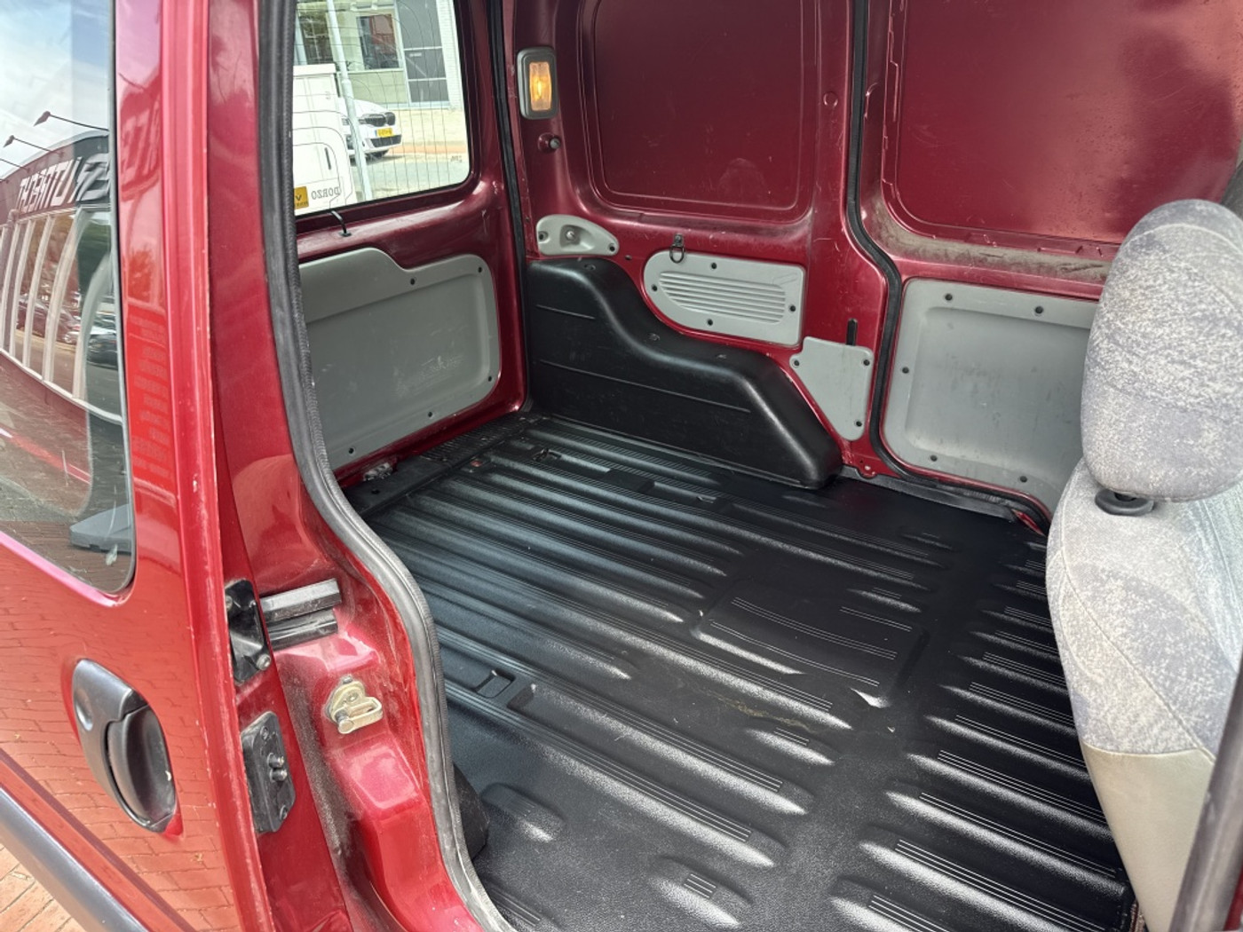 Foto van Renault Kangoo 1.6 16v Aut
