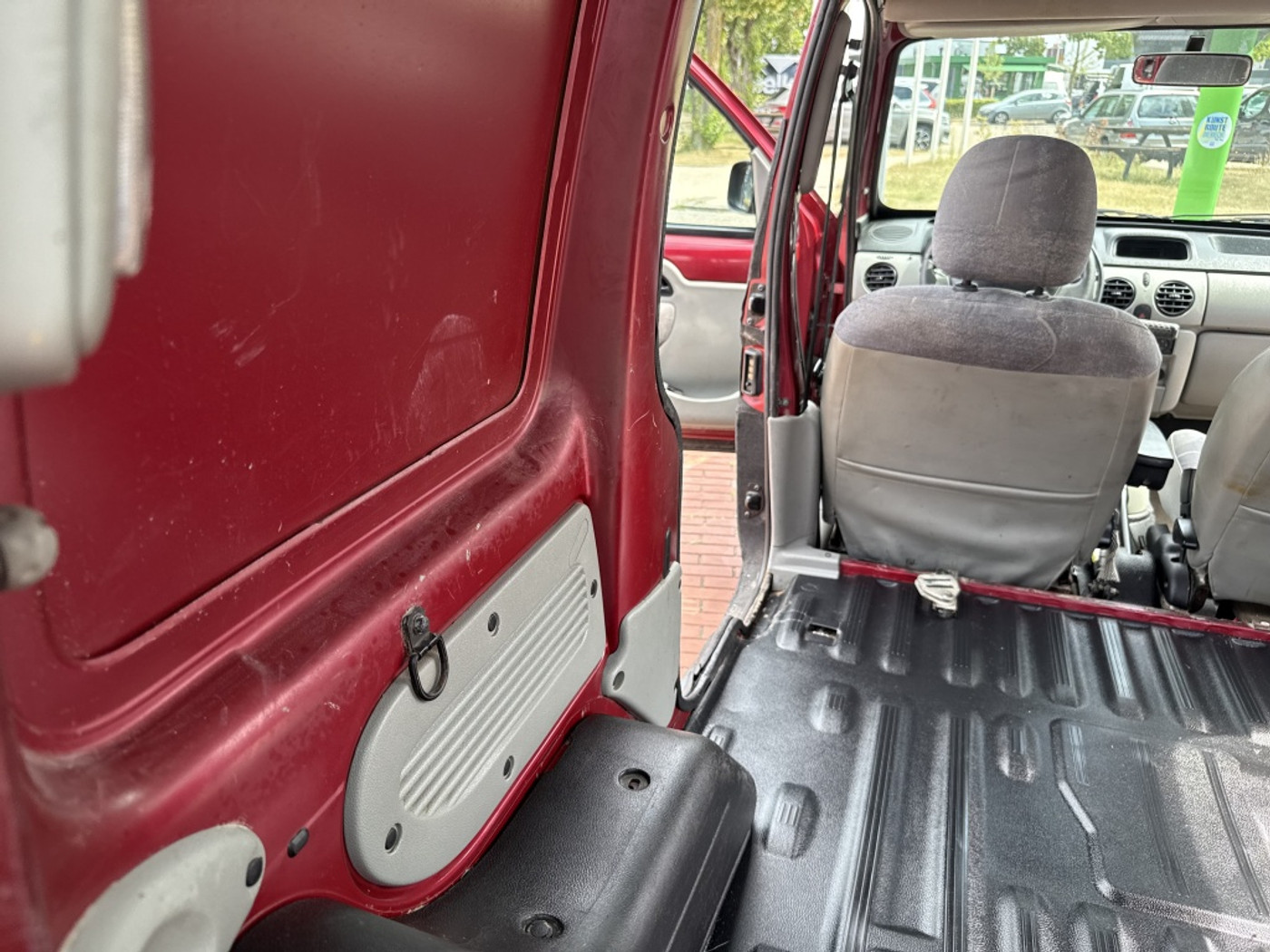 Foto van Renault Kangoo 1.6 16v Aut