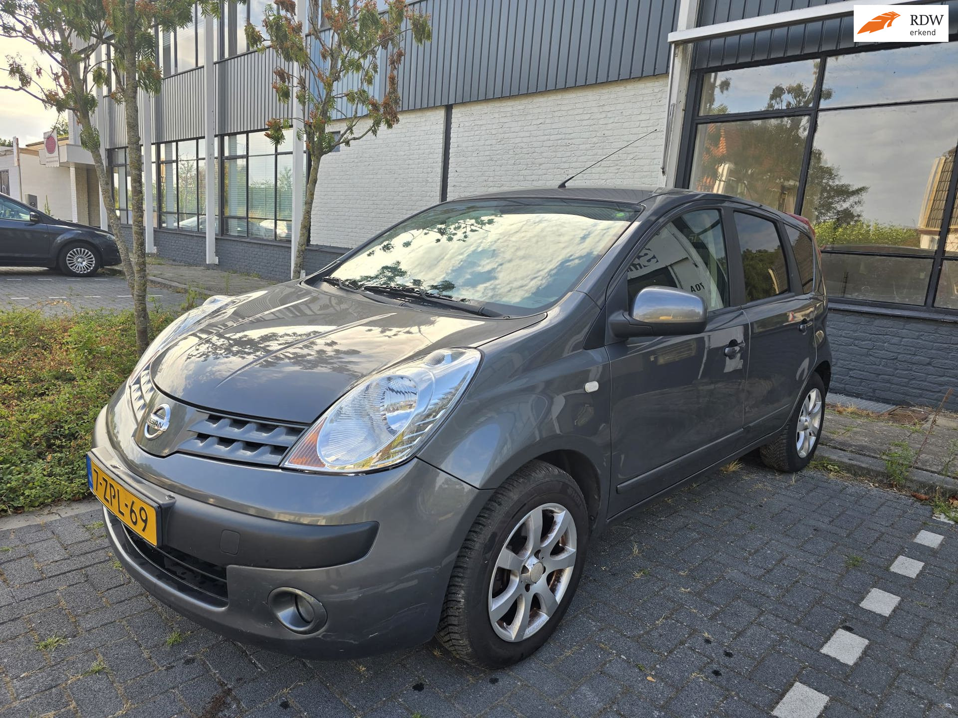 Nissan Nissan Note 1.6 Life 2006 - voorkant