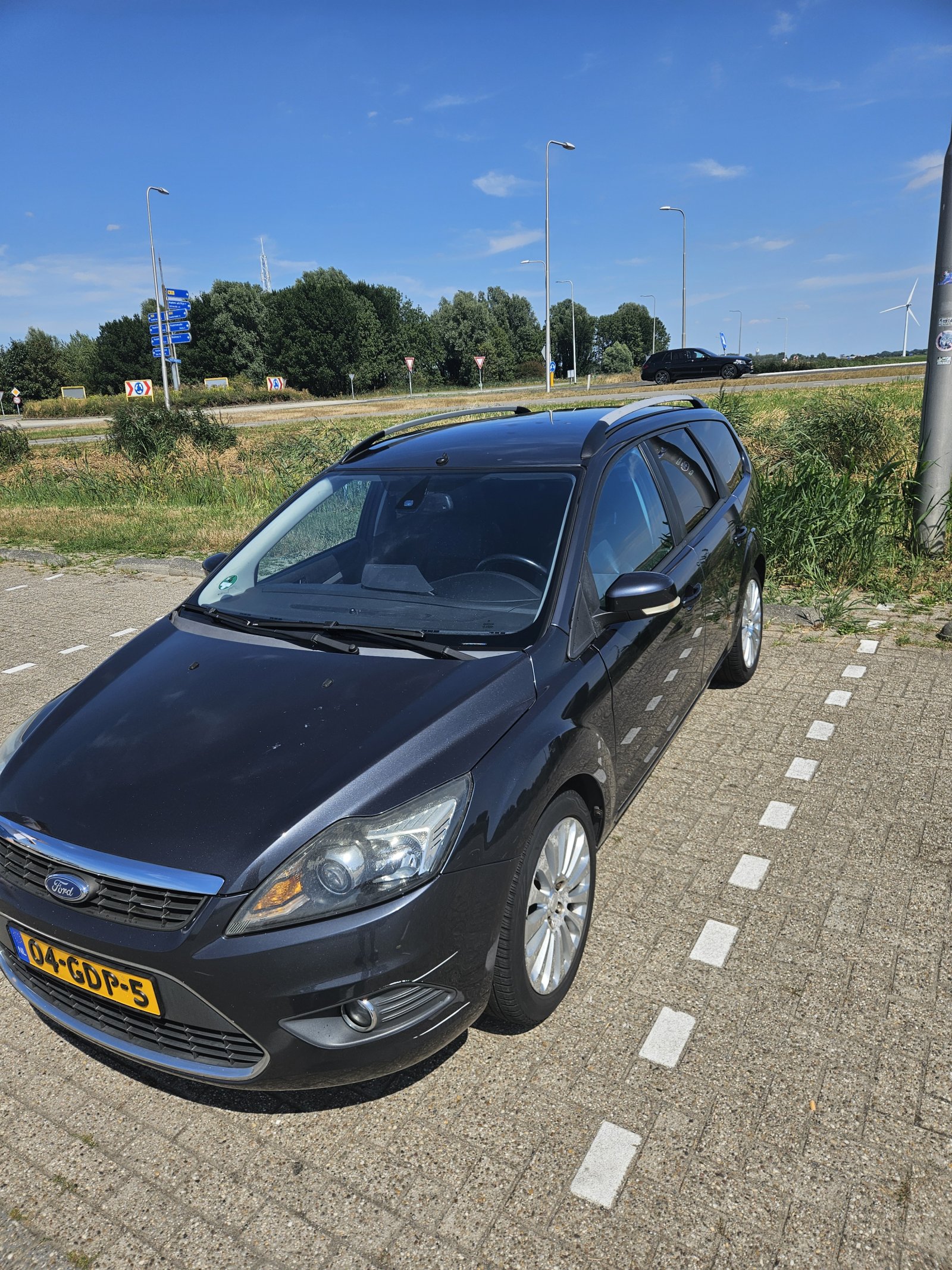 Ford Focus Wagon 1.6 Titanium 2008 - voorkant