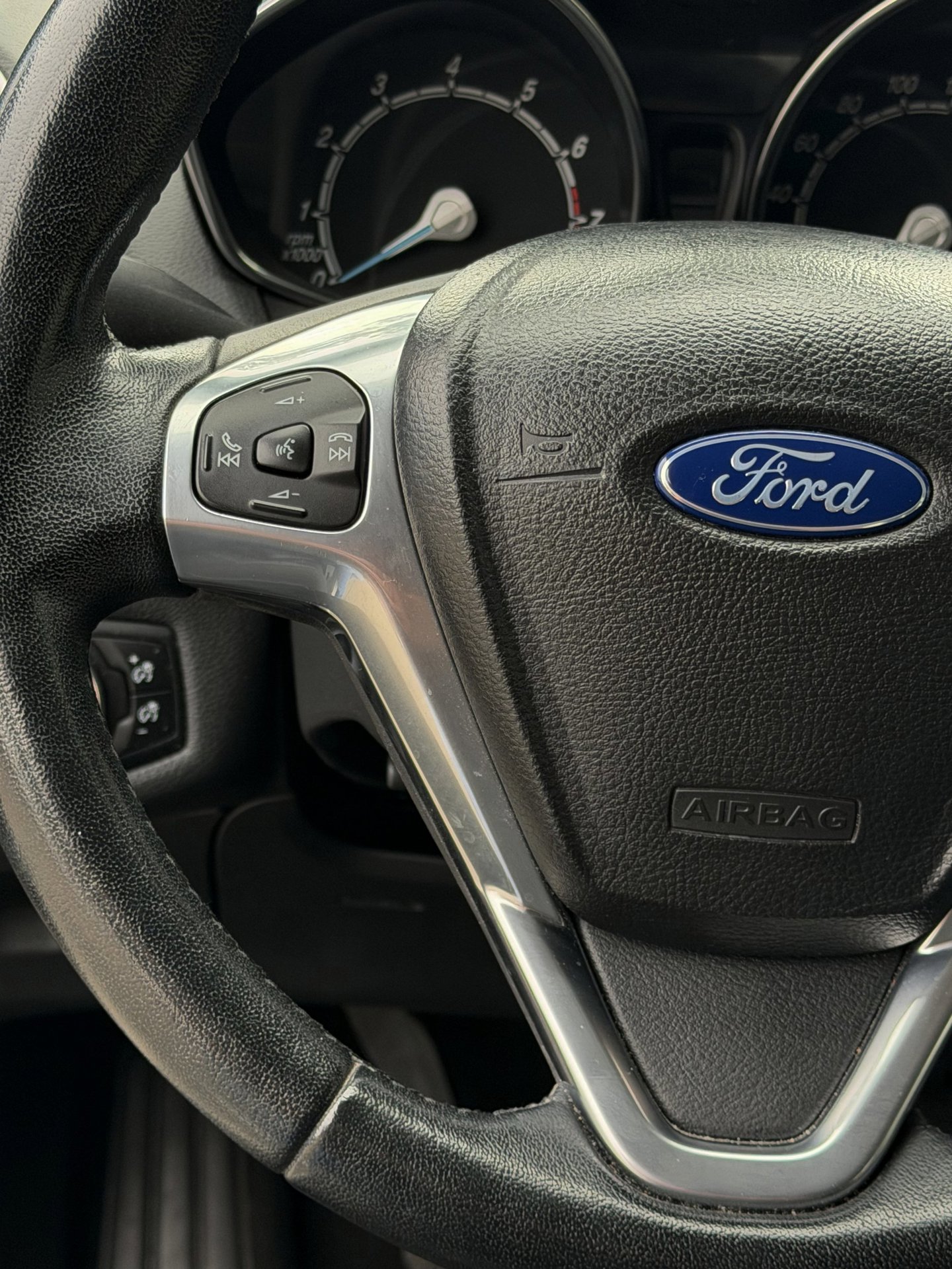 Foto van Ford B-max