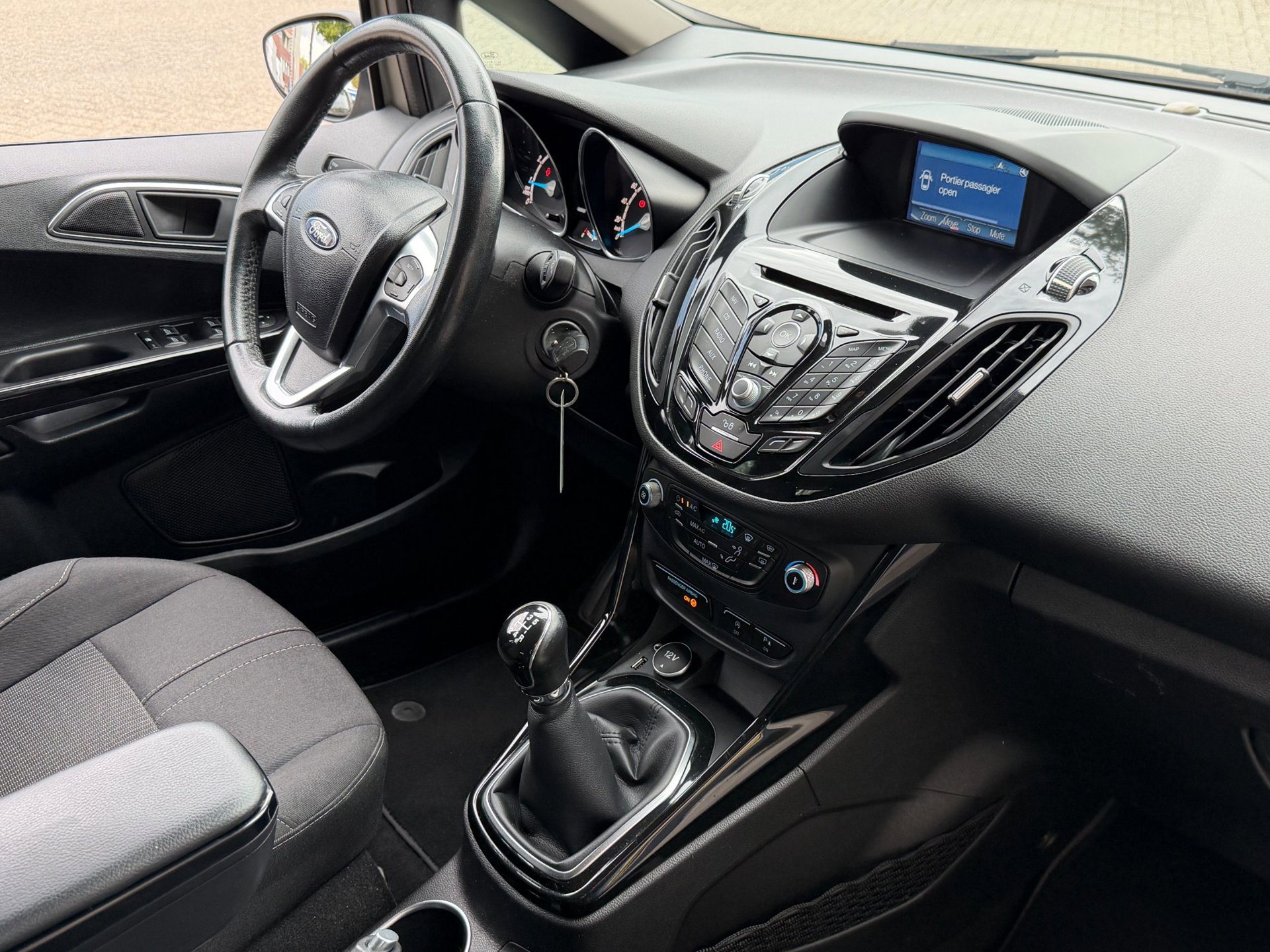 Foto van Ford B-max