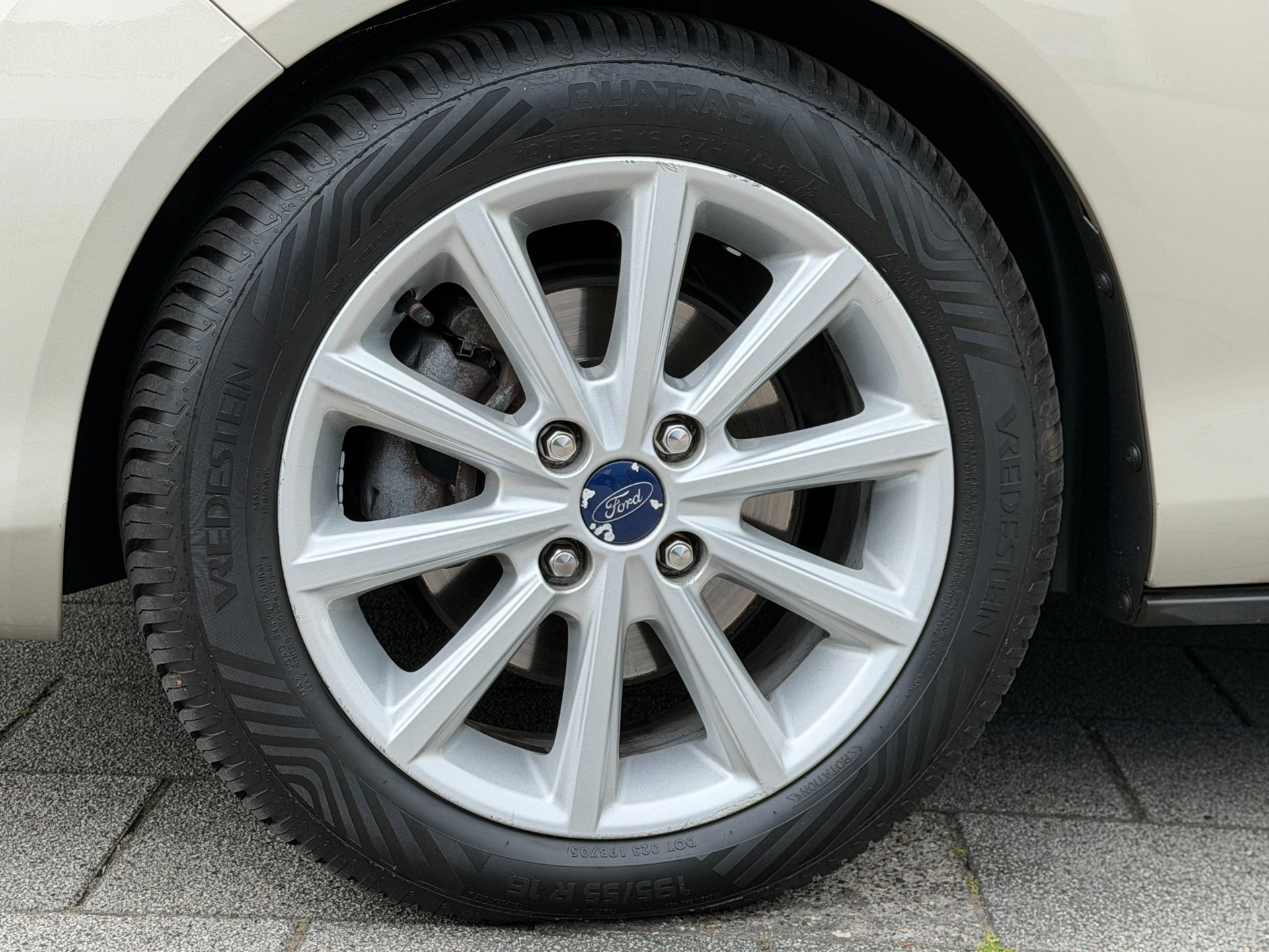 Foto van Ford B-max
