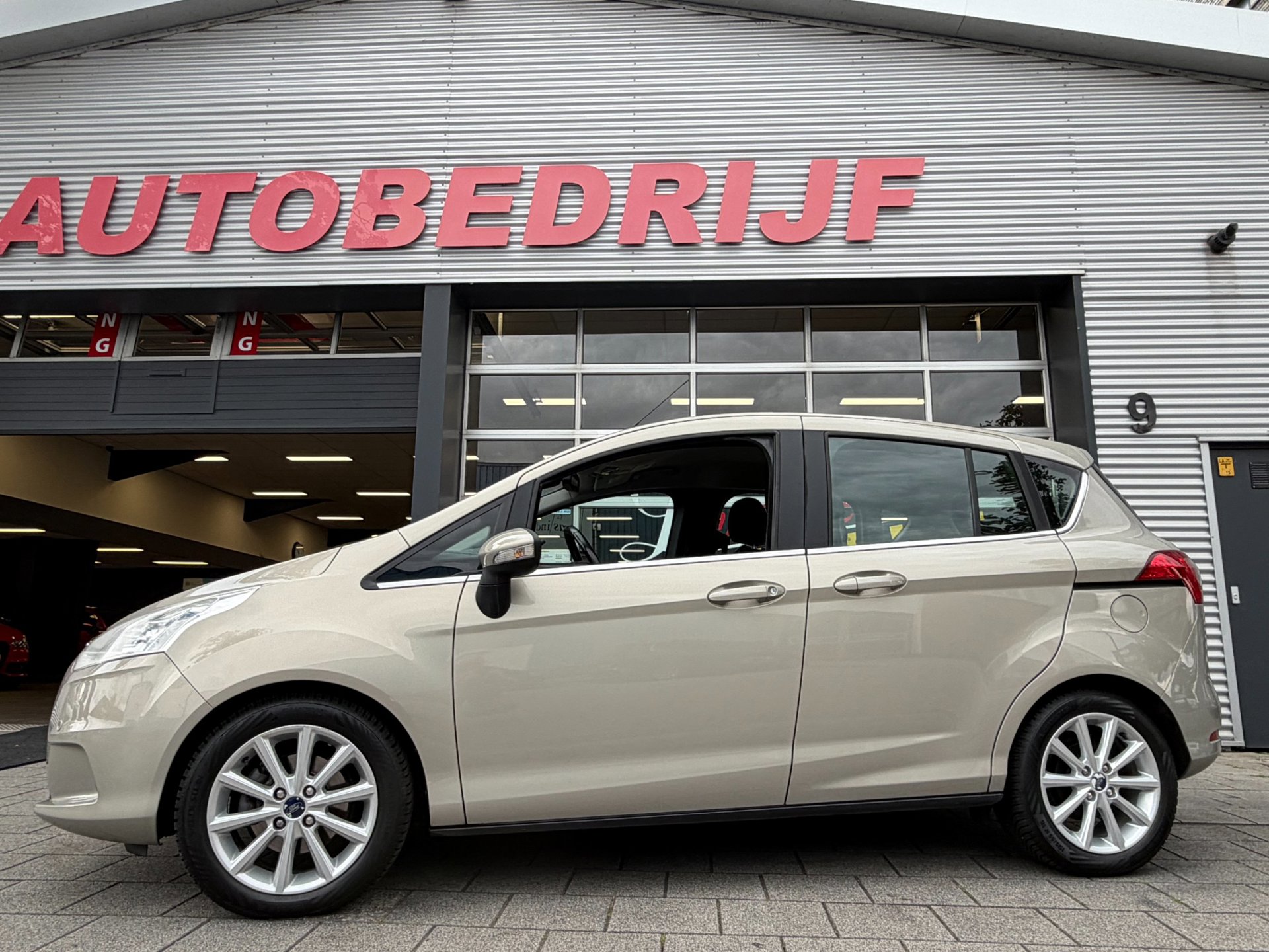 Foto van Ford B-max