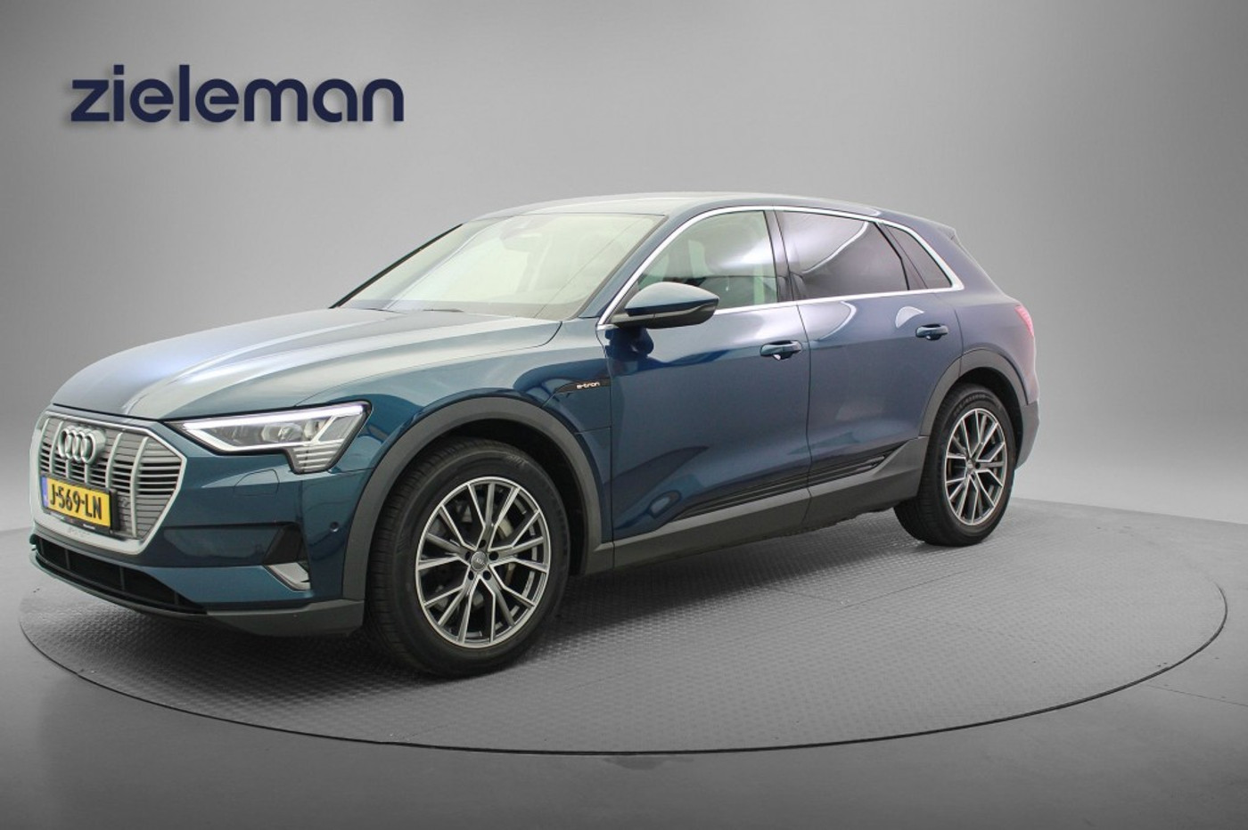 Foto van Audi E-tron