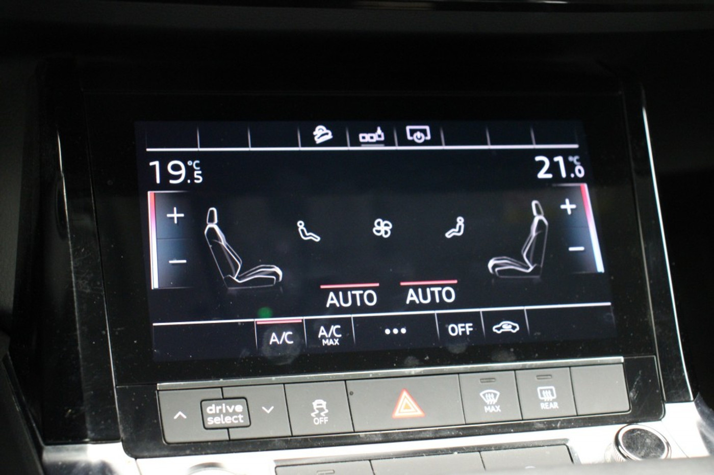Foto van Audi E-tron