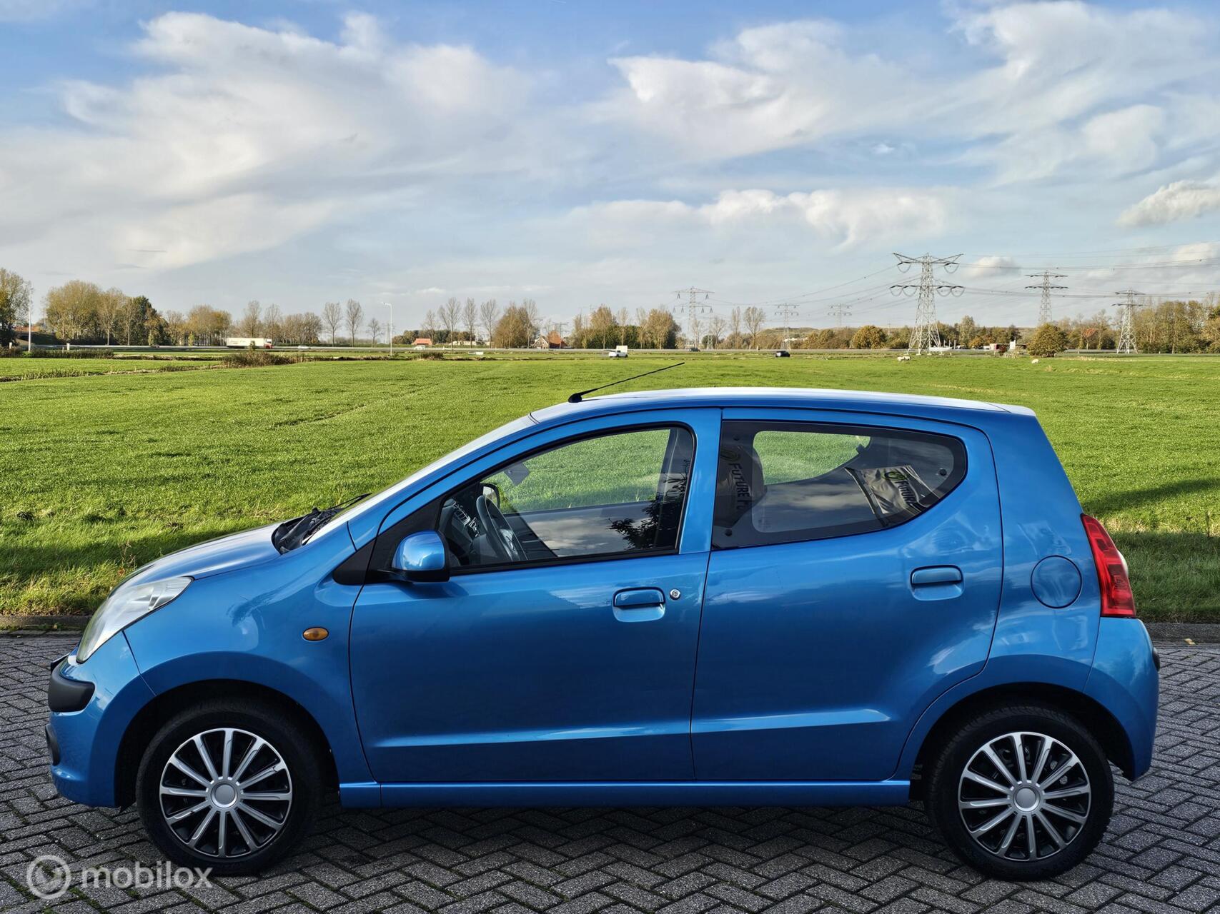 Foto van Nissan Pixo