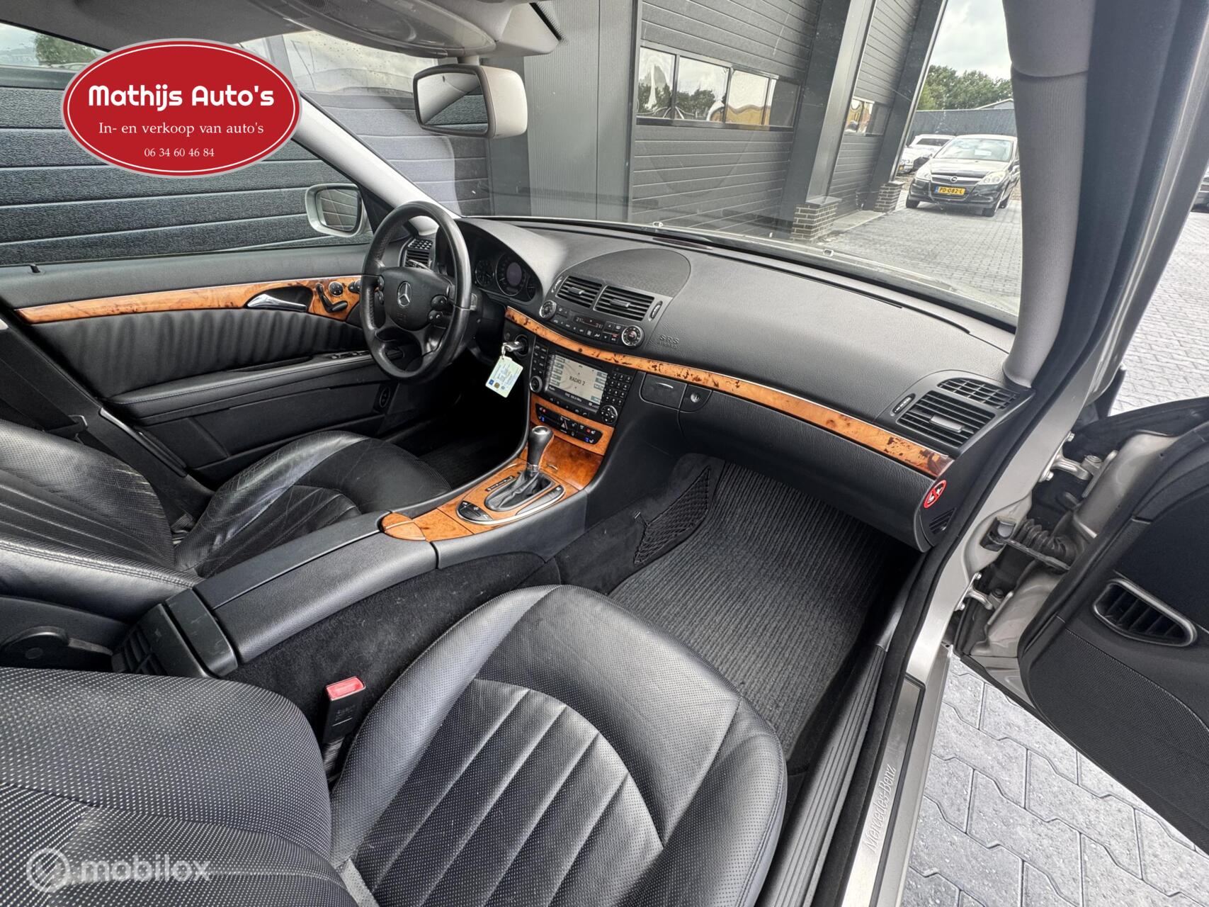 Foto van Mercedes-Benz E 350