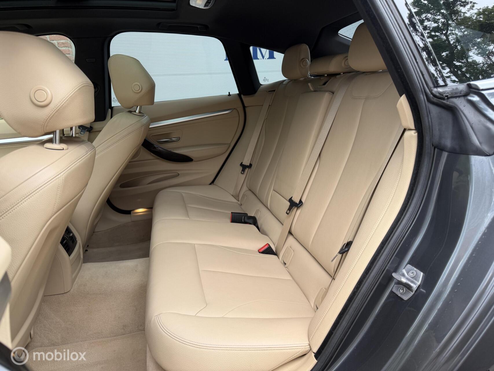Foto van BMW 320i