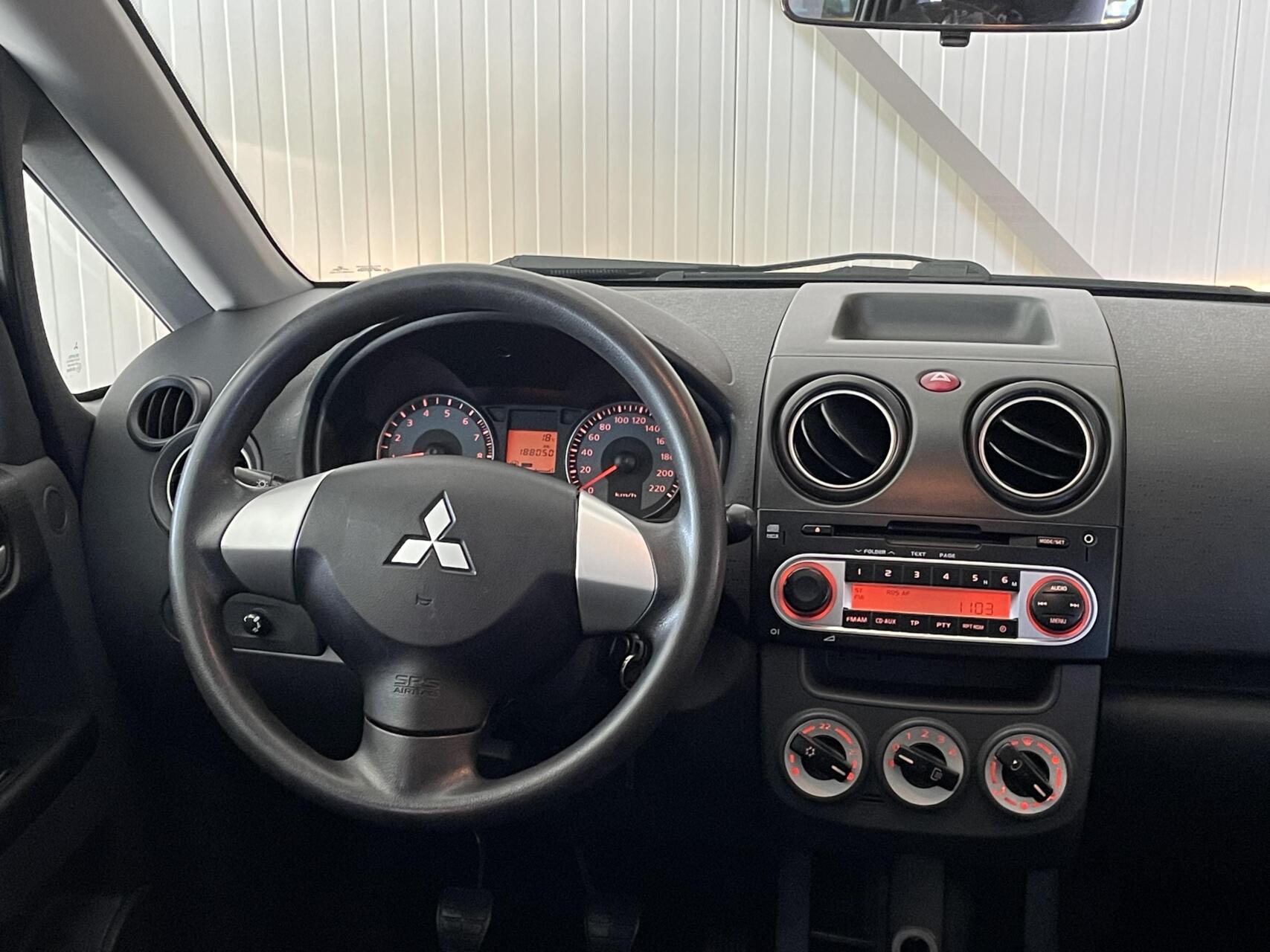 Foto van Mitsubishi Mitsubishi Colt